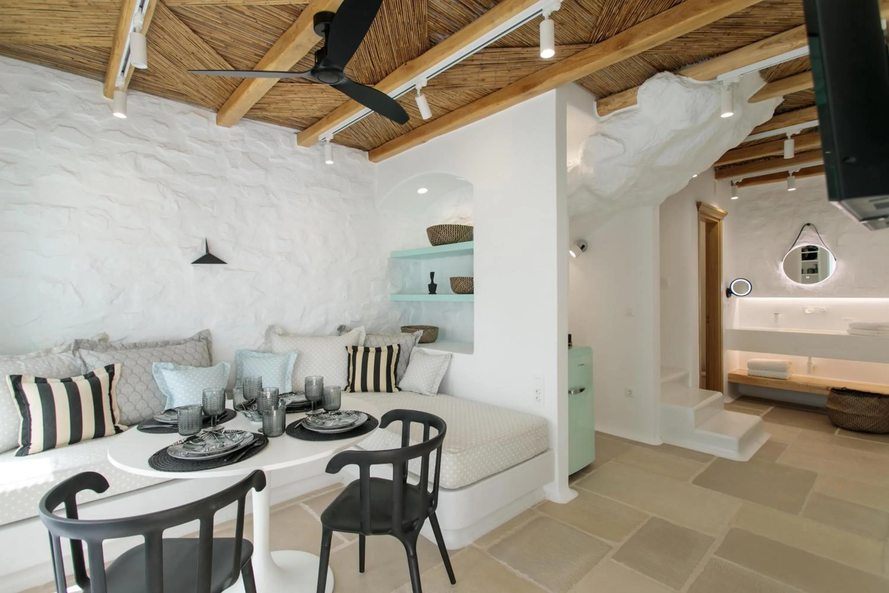 Property building in Majo Suites Hotel