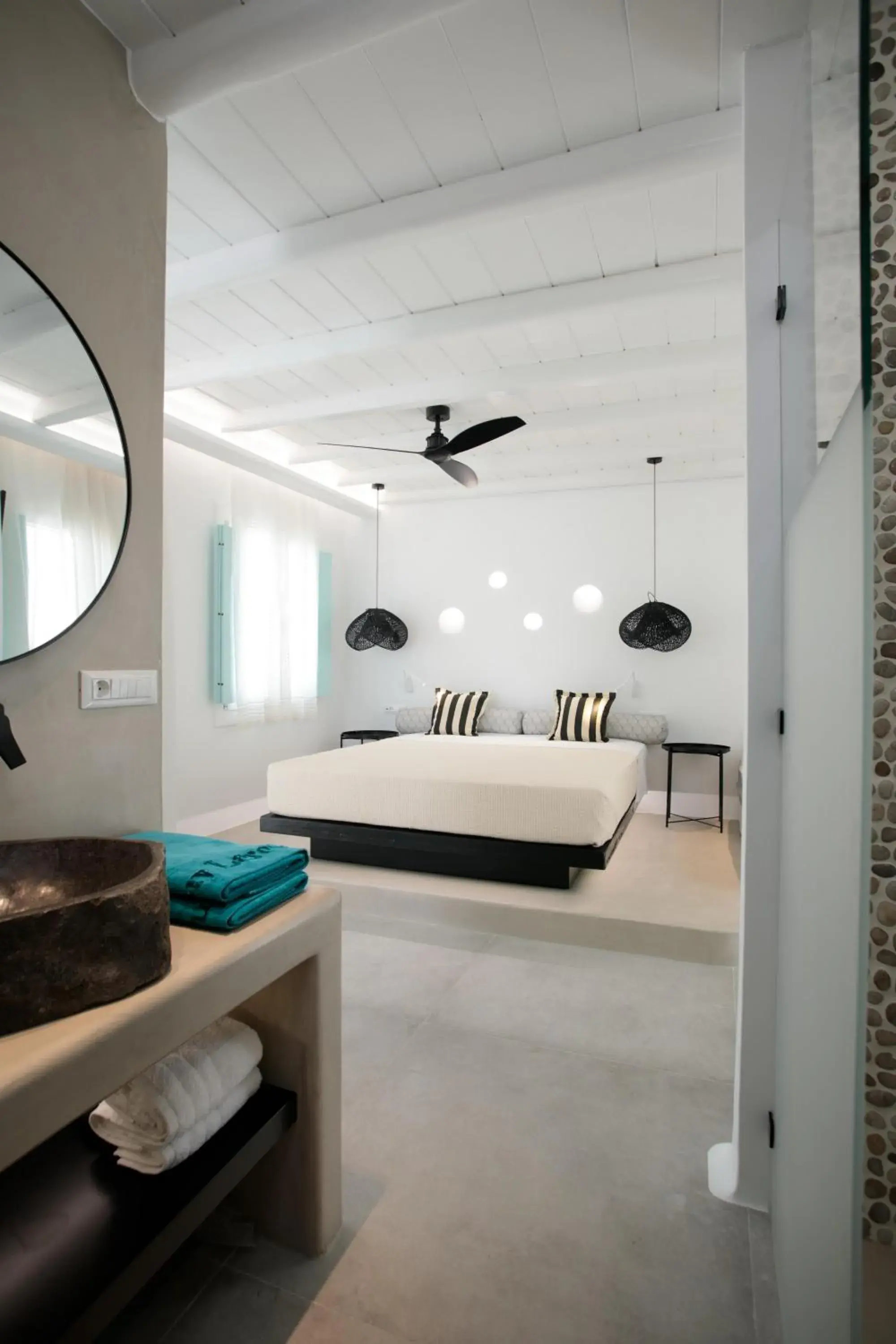 Deluxe Suite with Private Jacuzzi in Majo Suites Hotel Deluxe Suite with Private Jacuzzi in Majo Suites Hotel