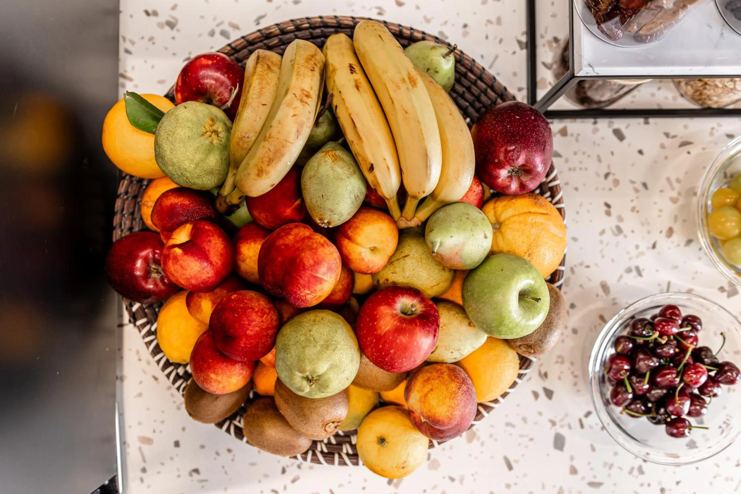 Spring in Majo Suites Hotel