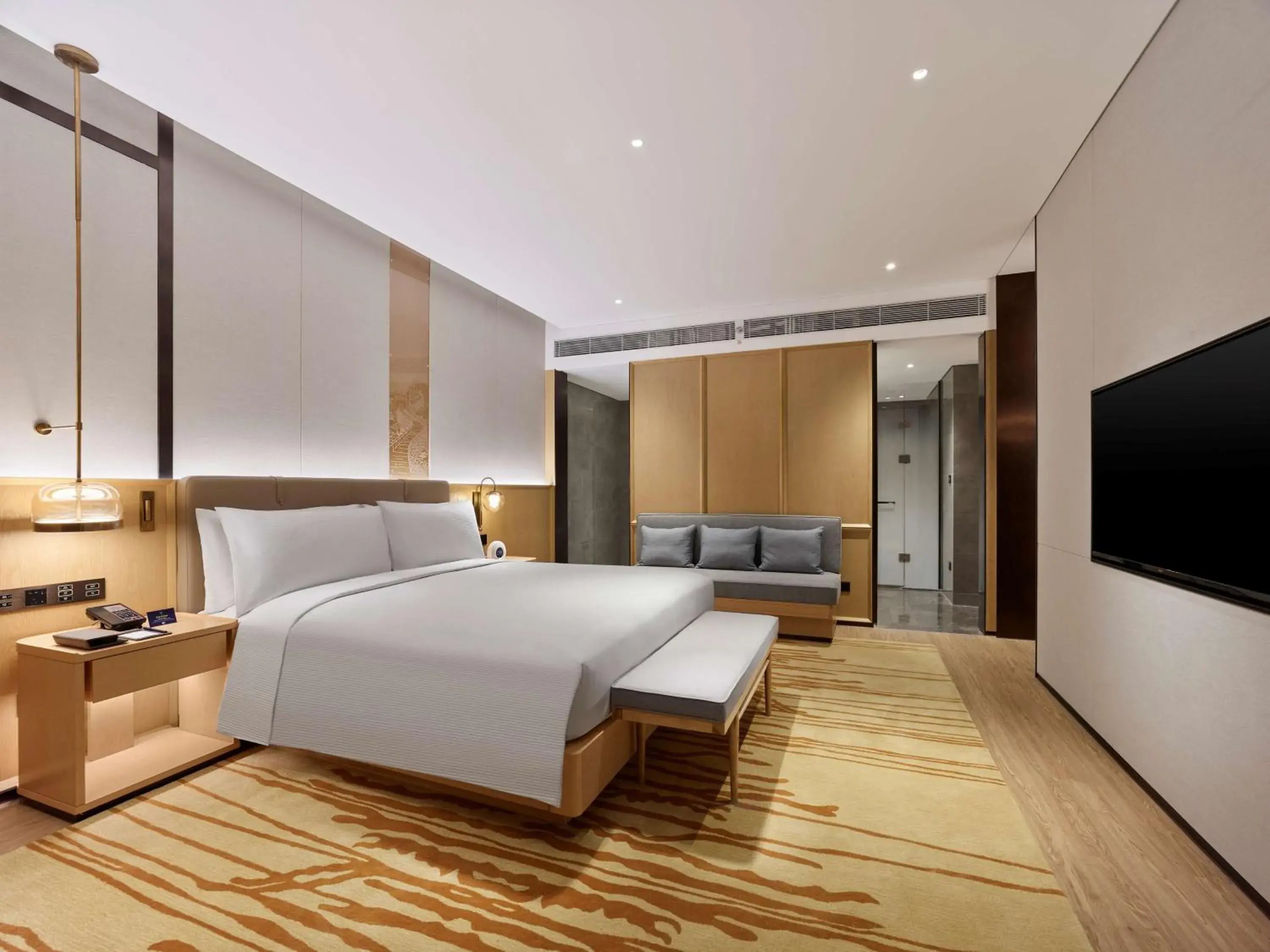 Deluxe King Suite in Doubletree By Hilton Beijing Badaling Deluxe King Suite in Doubletree By Hilton Beijing Badaling