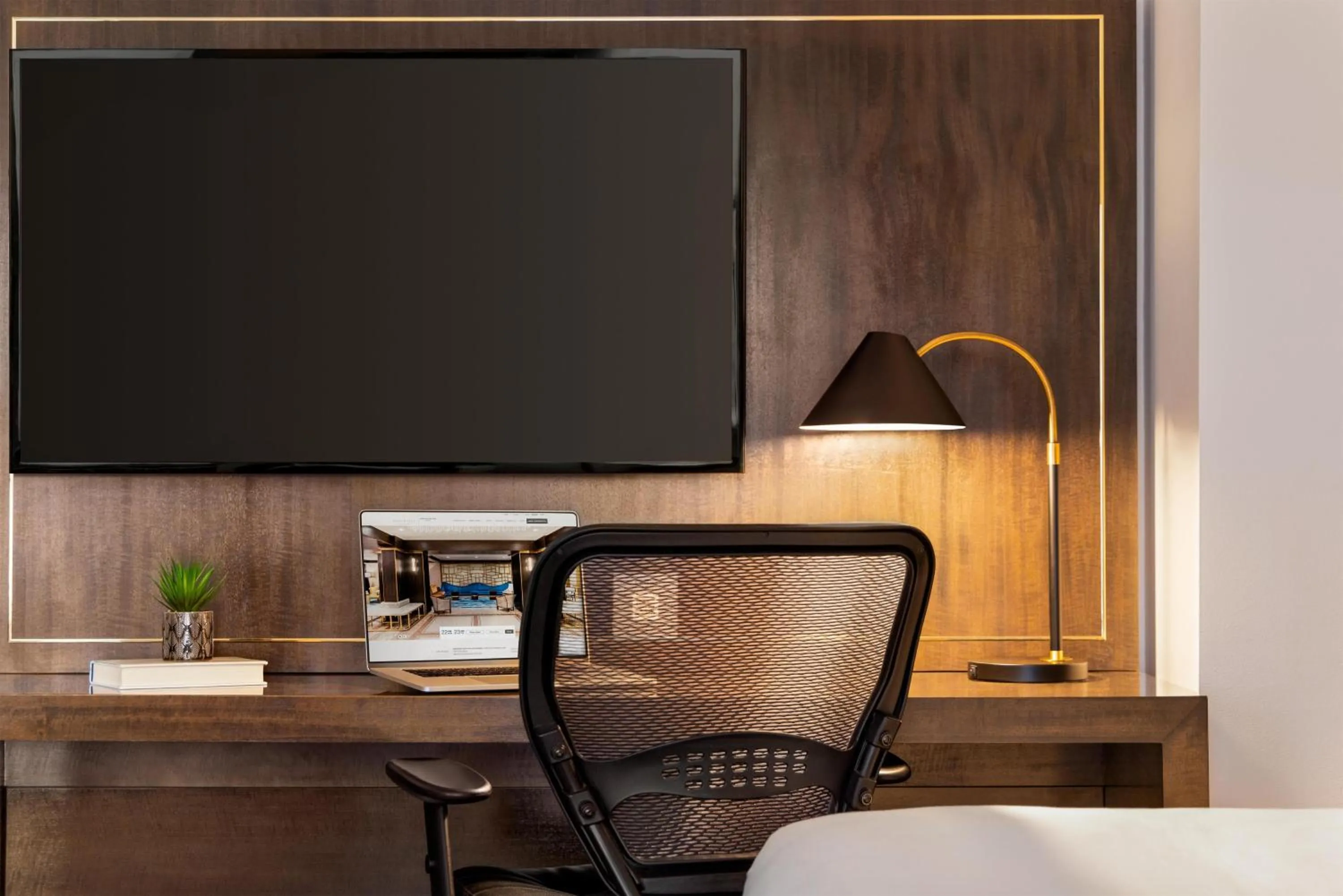 Bedroom in Martinique New York on Broadway, Curio Collection by Hilton