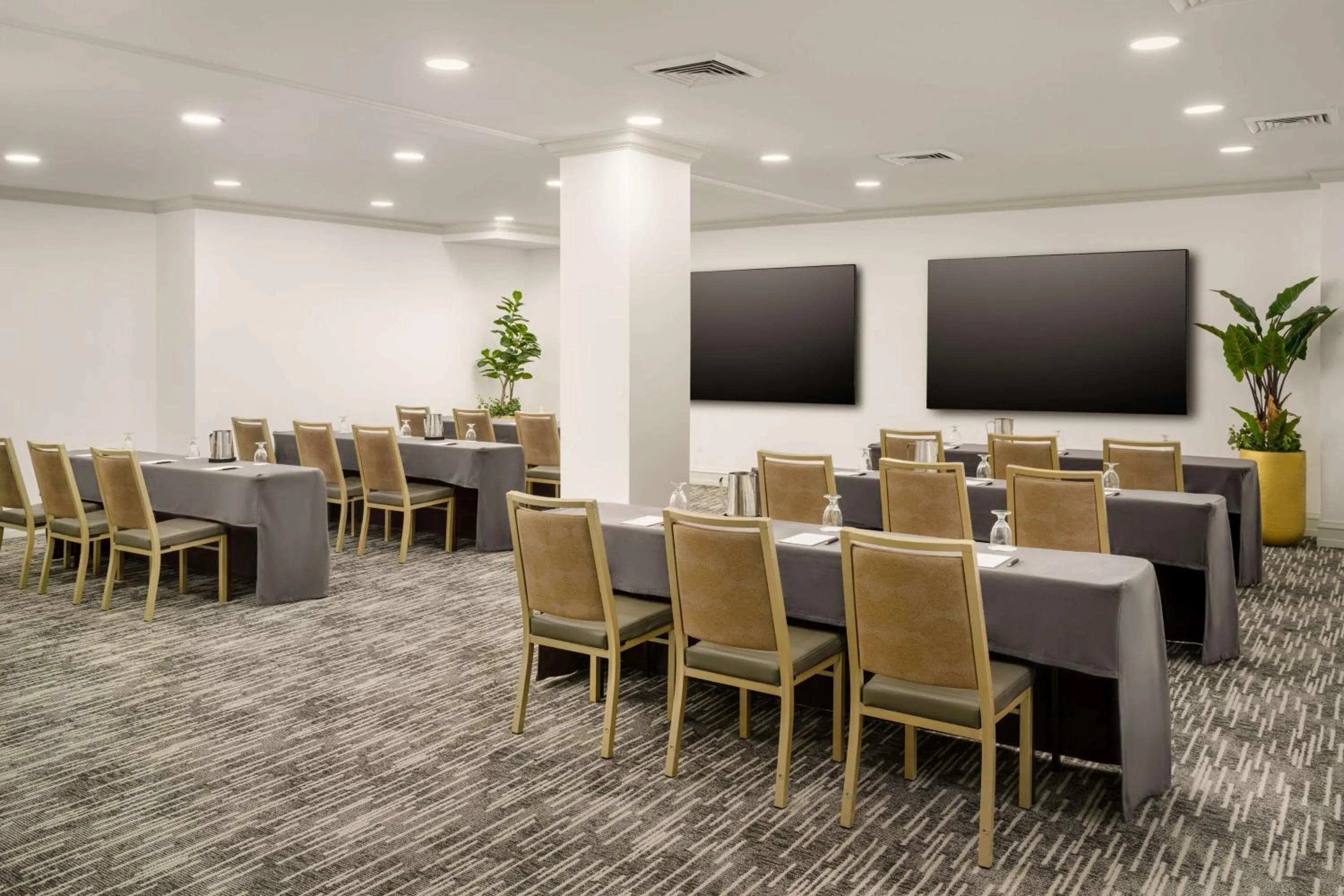 Meeting/conference room in Martinique New York on Broadway, Curio Collection by Hilton