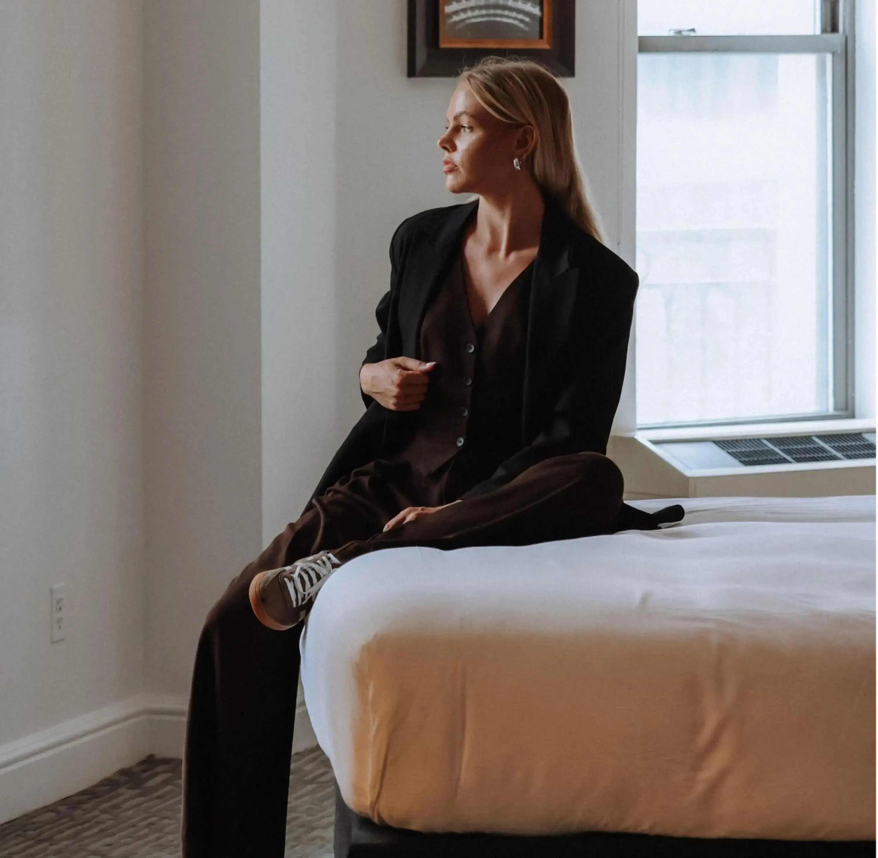 Photo of the whole room, Bed in Martinique New York on Broadway, Curio Collection by Hilton Photo of the whole room, Bed in Martinique New York on Broadway, Curio Collection by Hilton