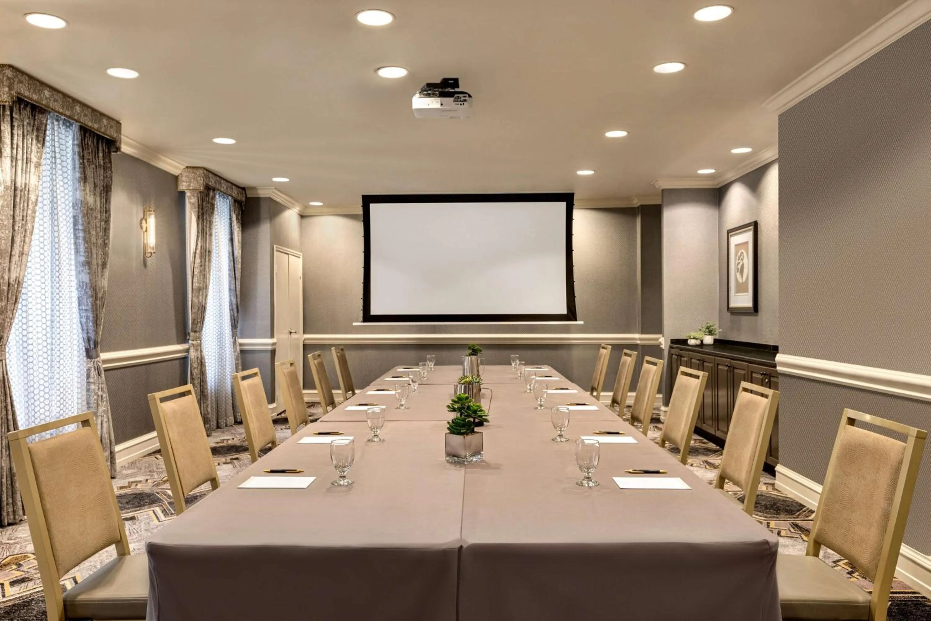 Meeting/conference room in Martinique New York on Broadway, Curio Collection by Hilton
