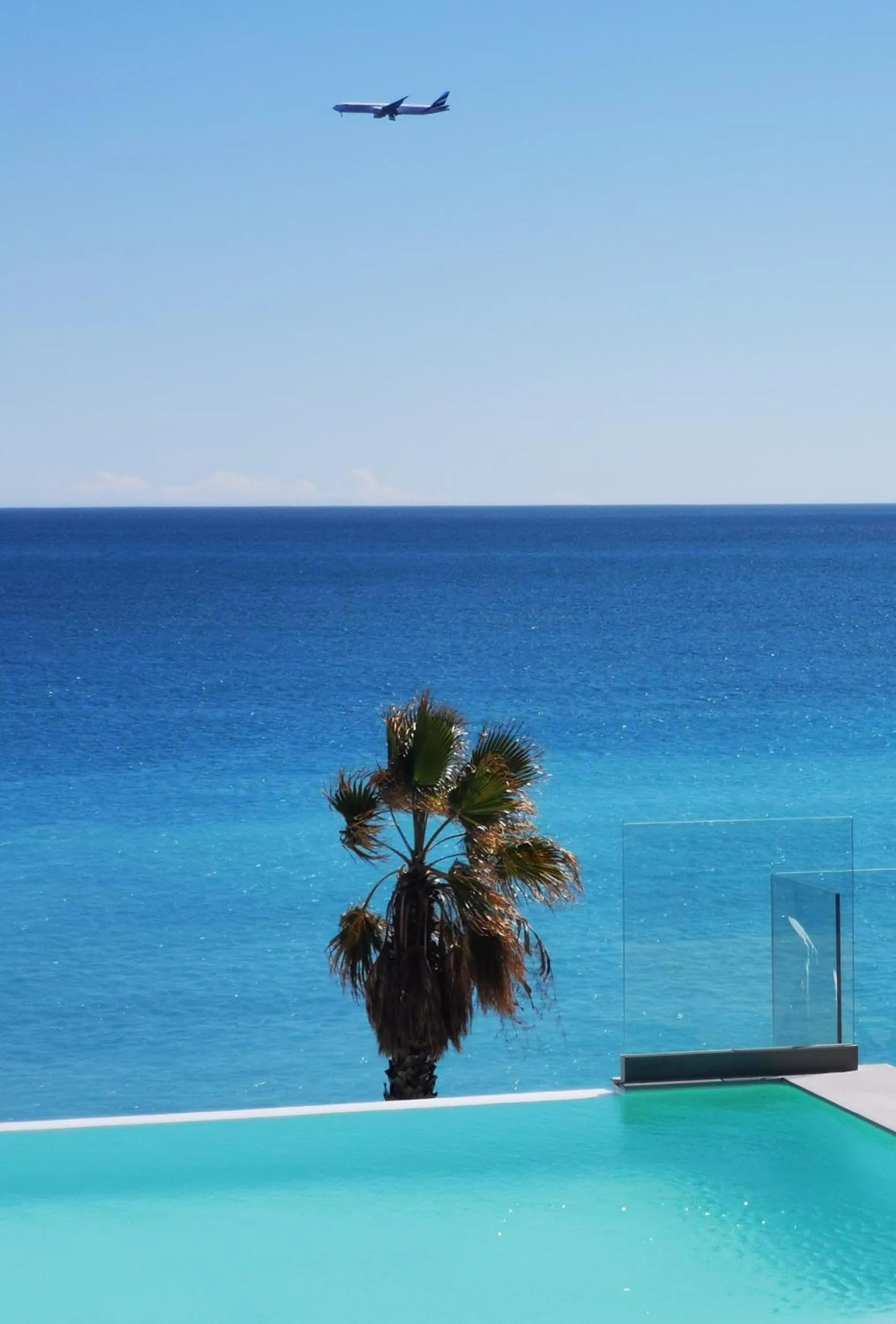 Pearl Beach - Rooftop Pool Seaside