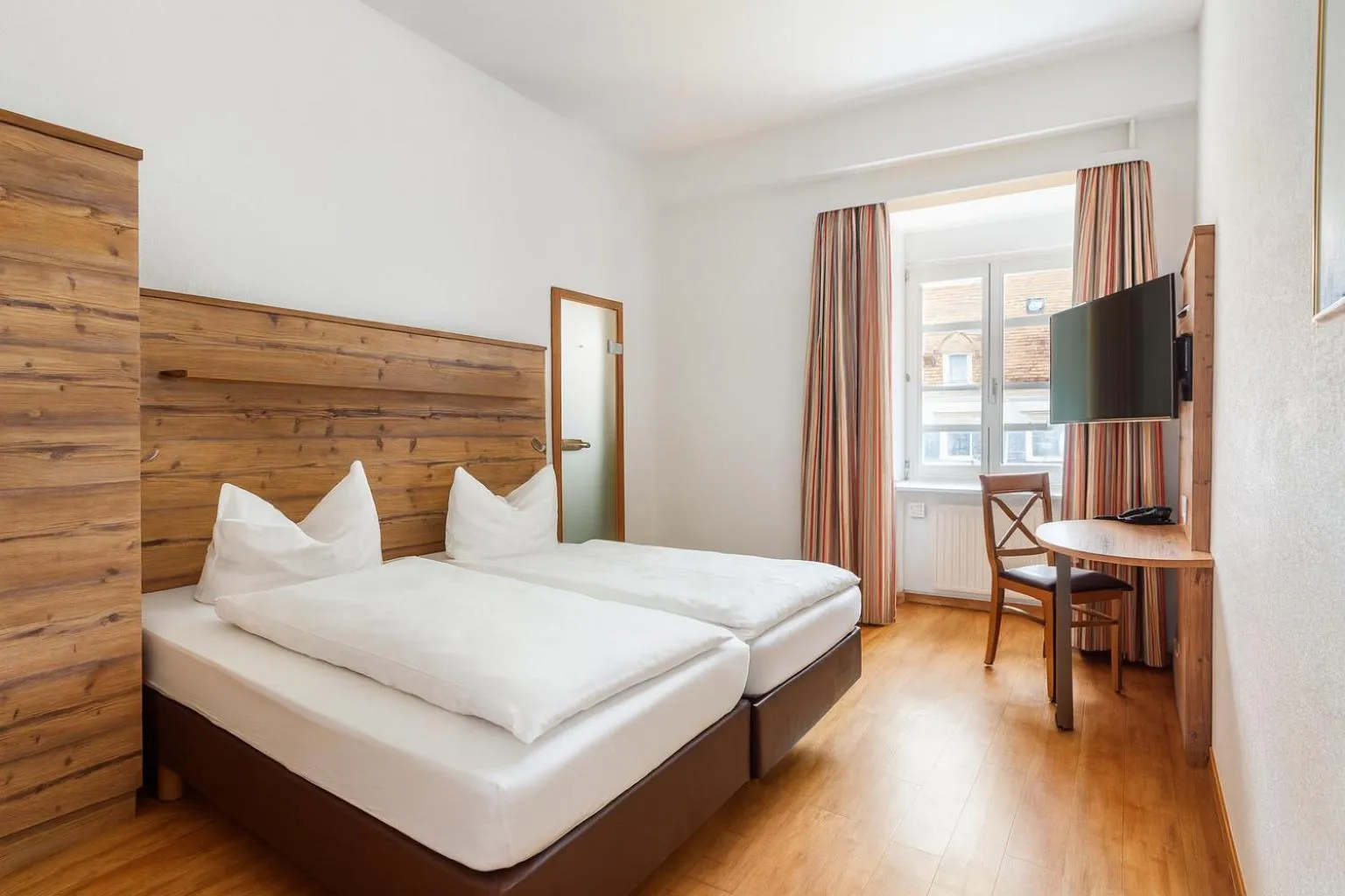 Photo of the whole room, Bed in Landgasthof Hotel Rebstock