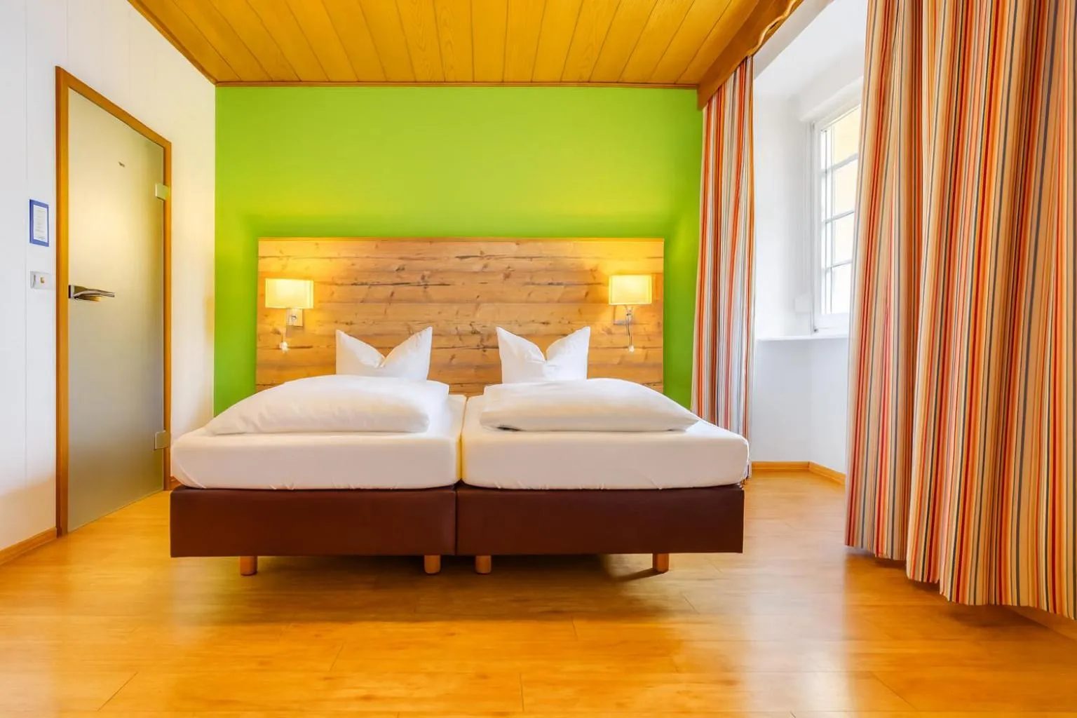 Photo of the whole room, Bed in Landgasthof Hotel Rebstock