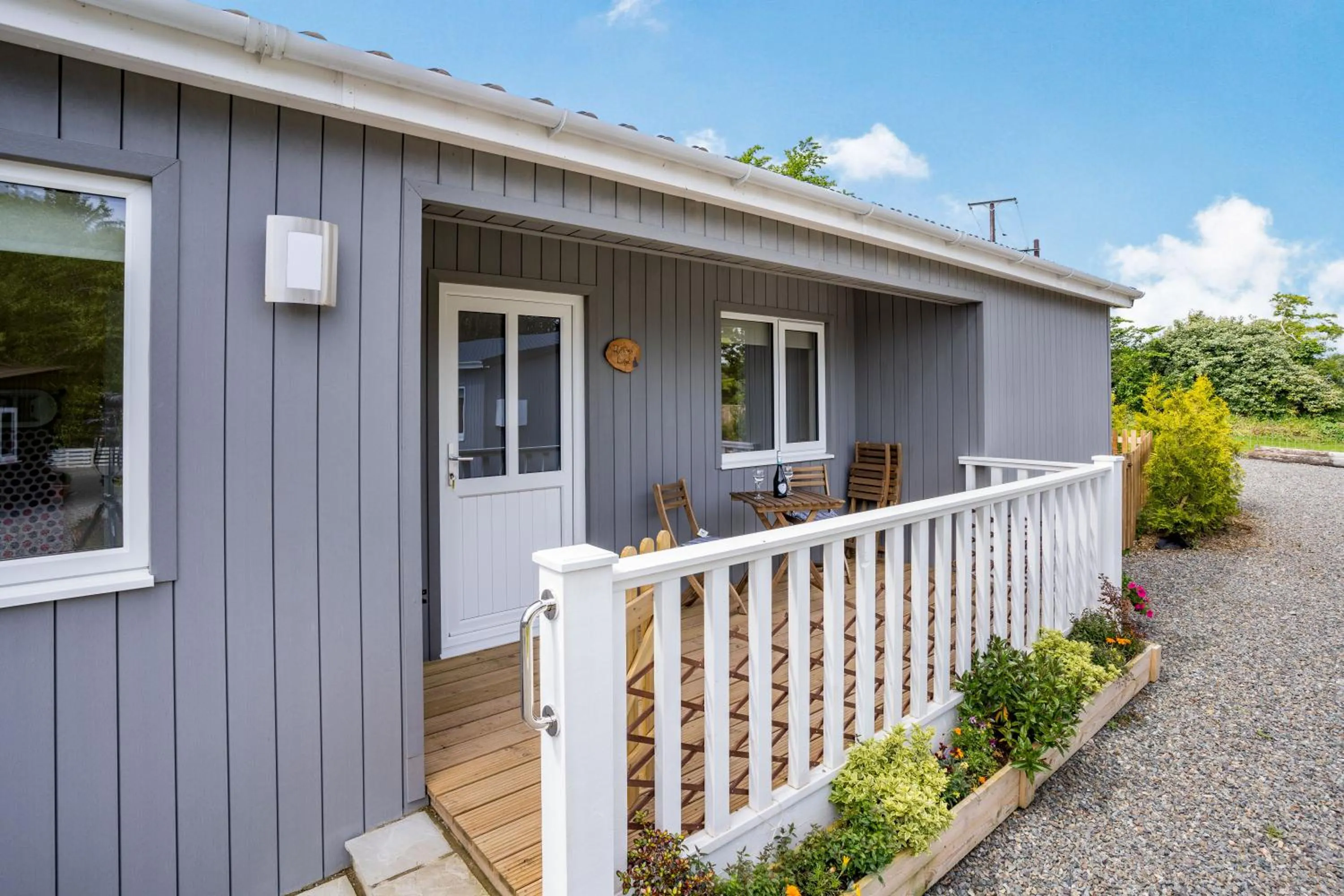 Property building in Ramsey Lodge Bier Wood Lodges