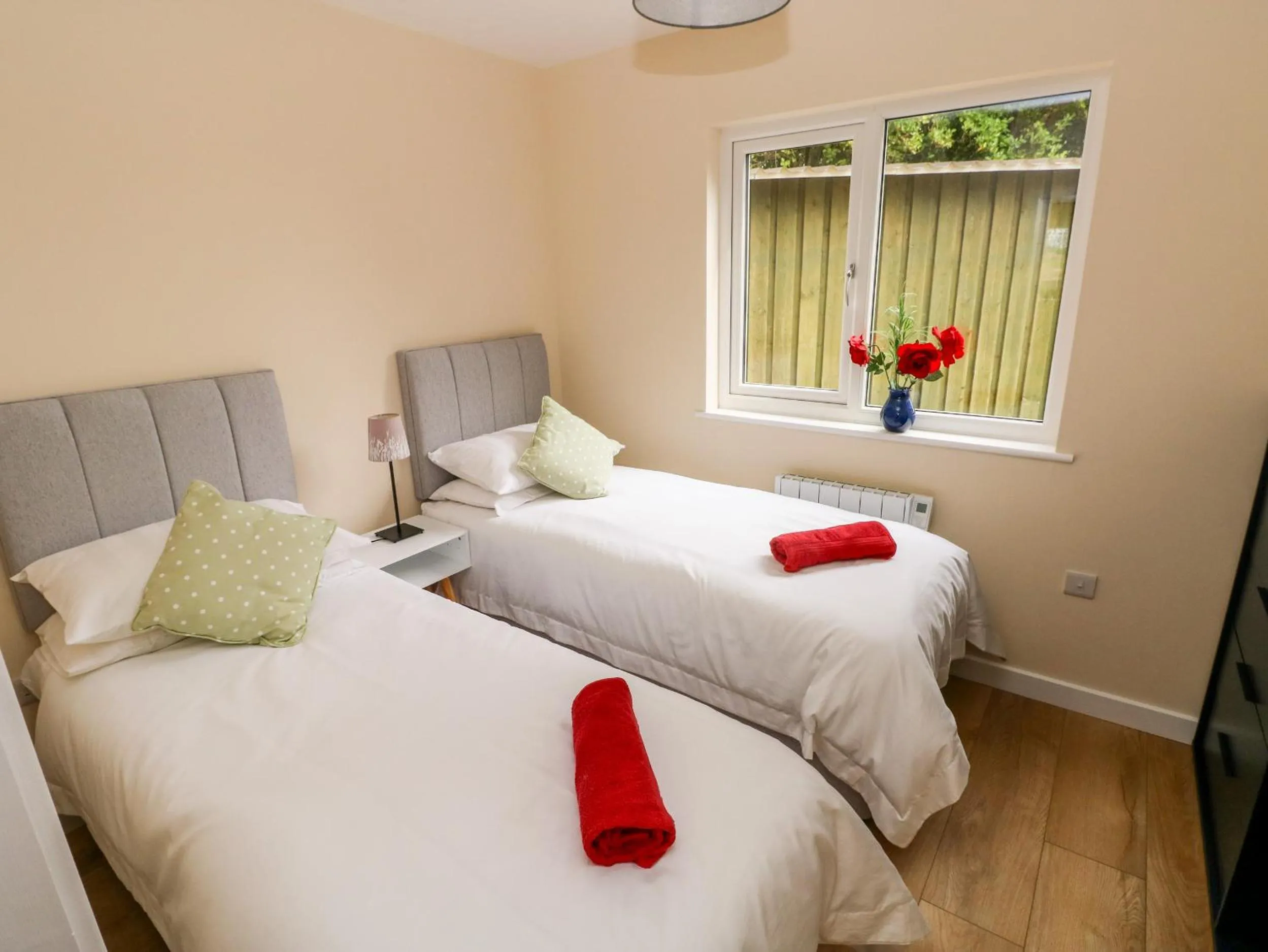 Bed in Ramsey Lodge Bier Wood Lodges