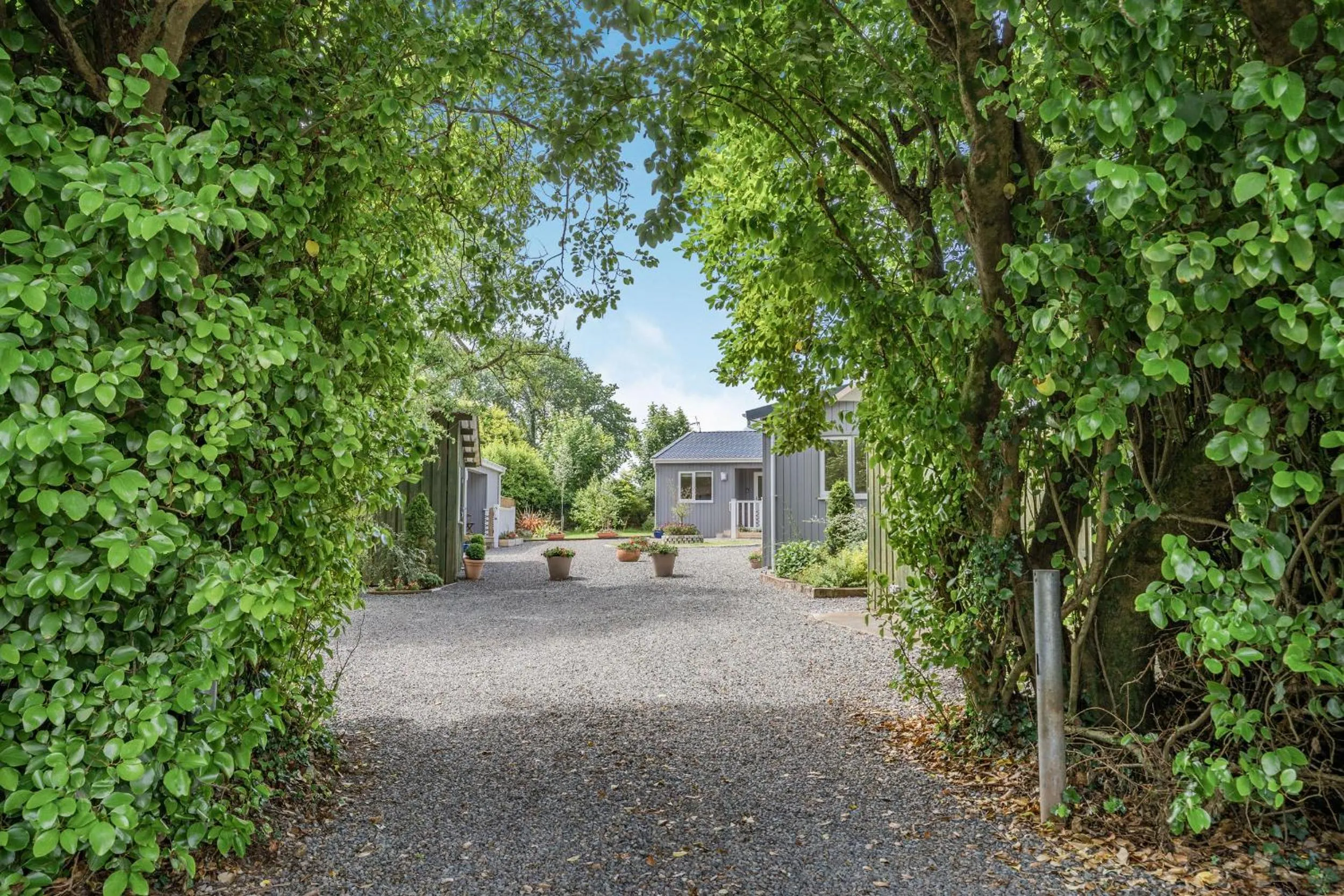 Property building in Ramsey Lodge Bier Wood Lodges