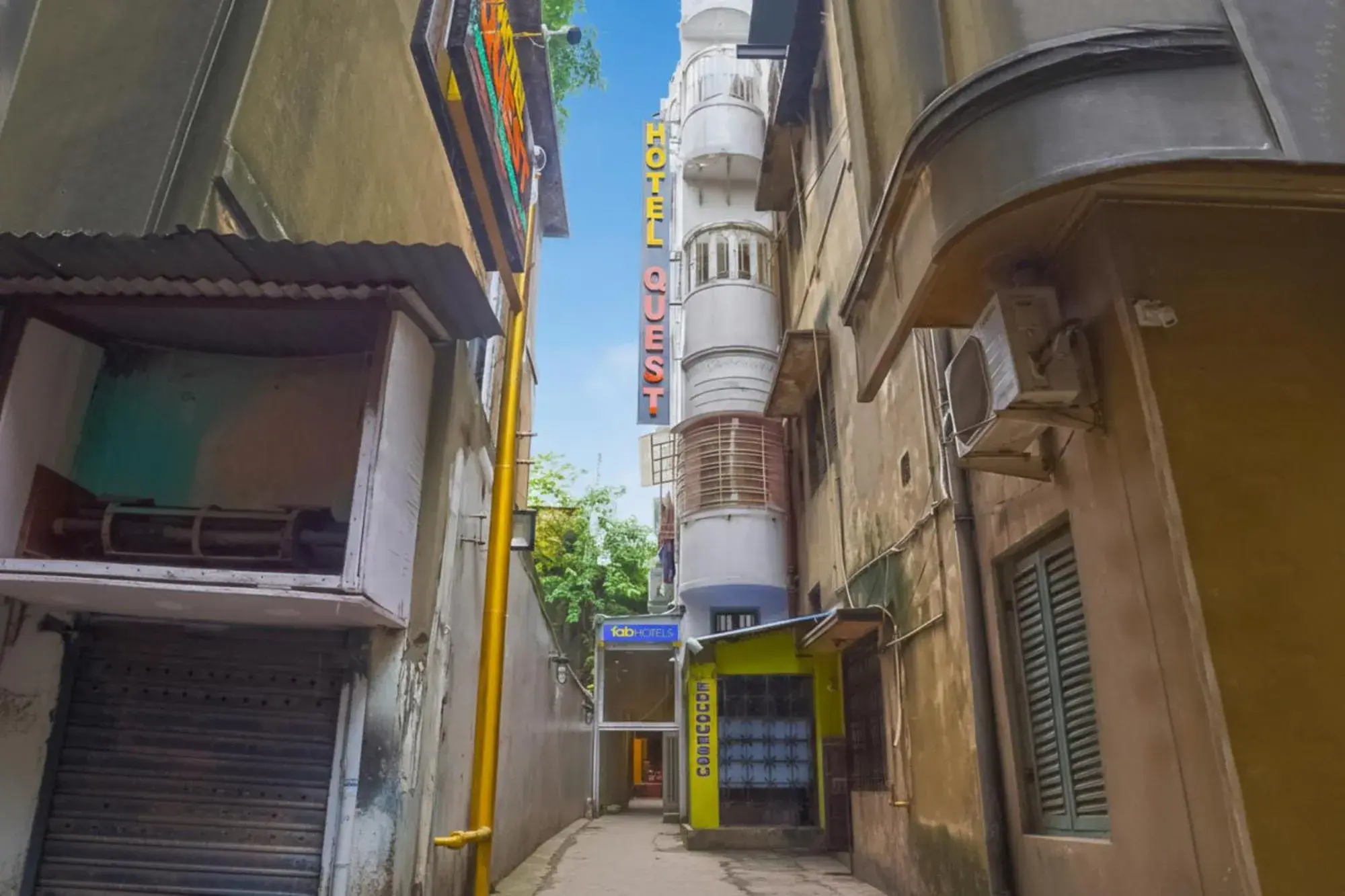 Facade/entrance in FabHotel Quest - Nr Quest Mall Facade/entrance in FabHotel Quest - Nr Quest Mall