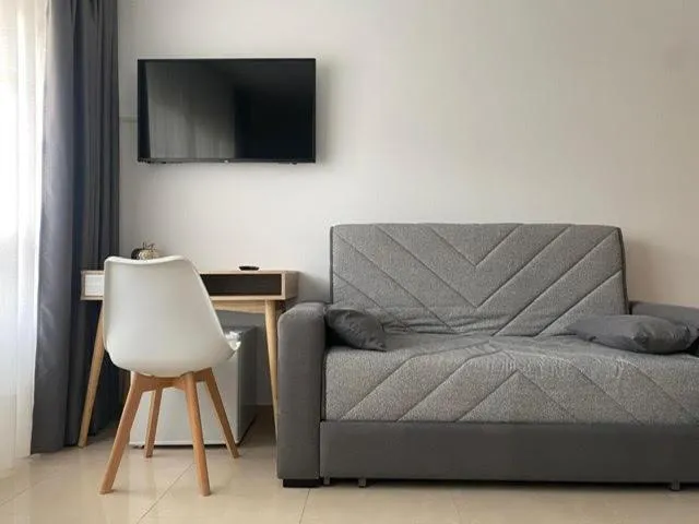 Communal lounge/ TV room in Albergue San Pedro