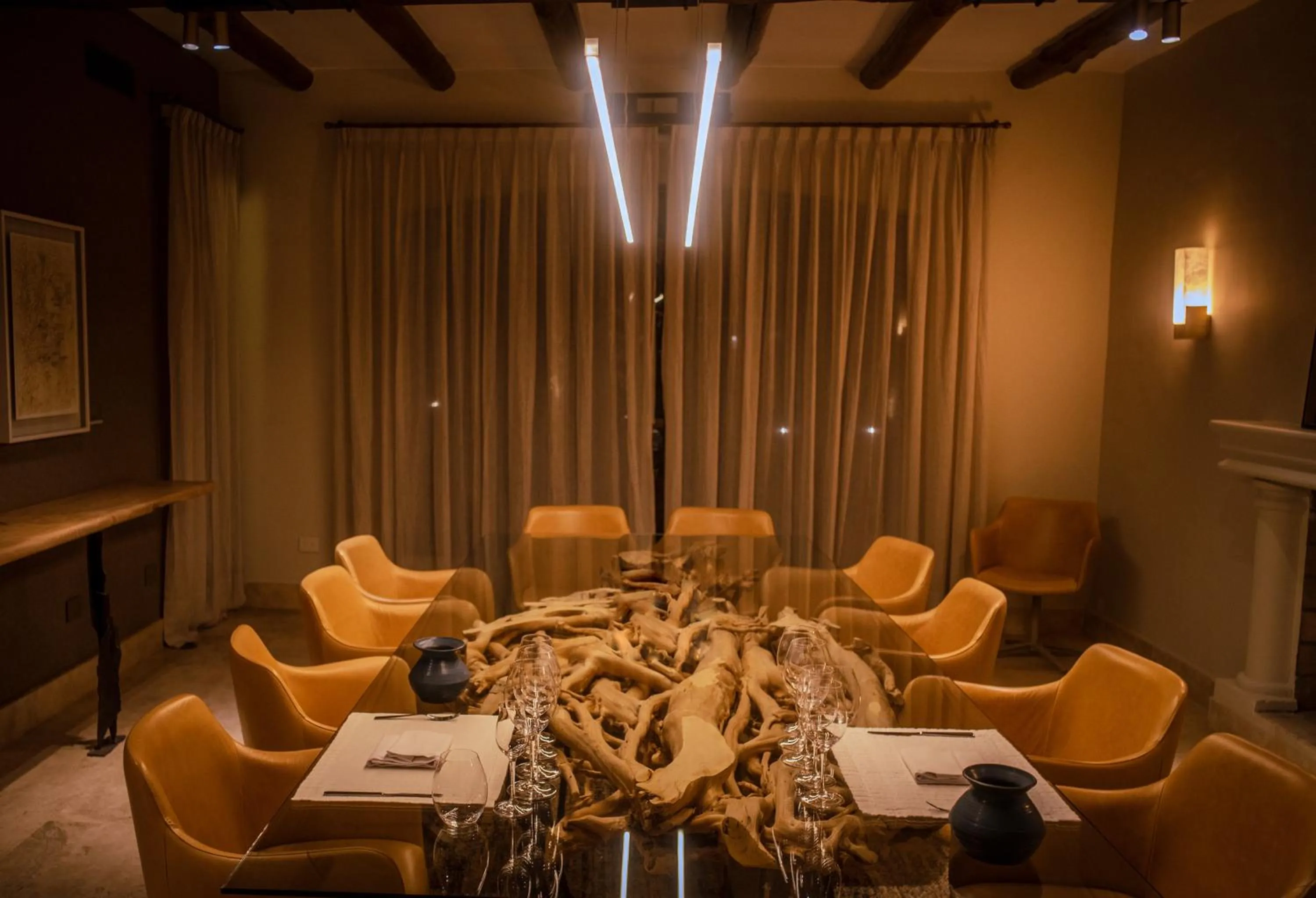 Meeting/conference room in Susana Balbo Winemaker's House - Relais & Chateaux