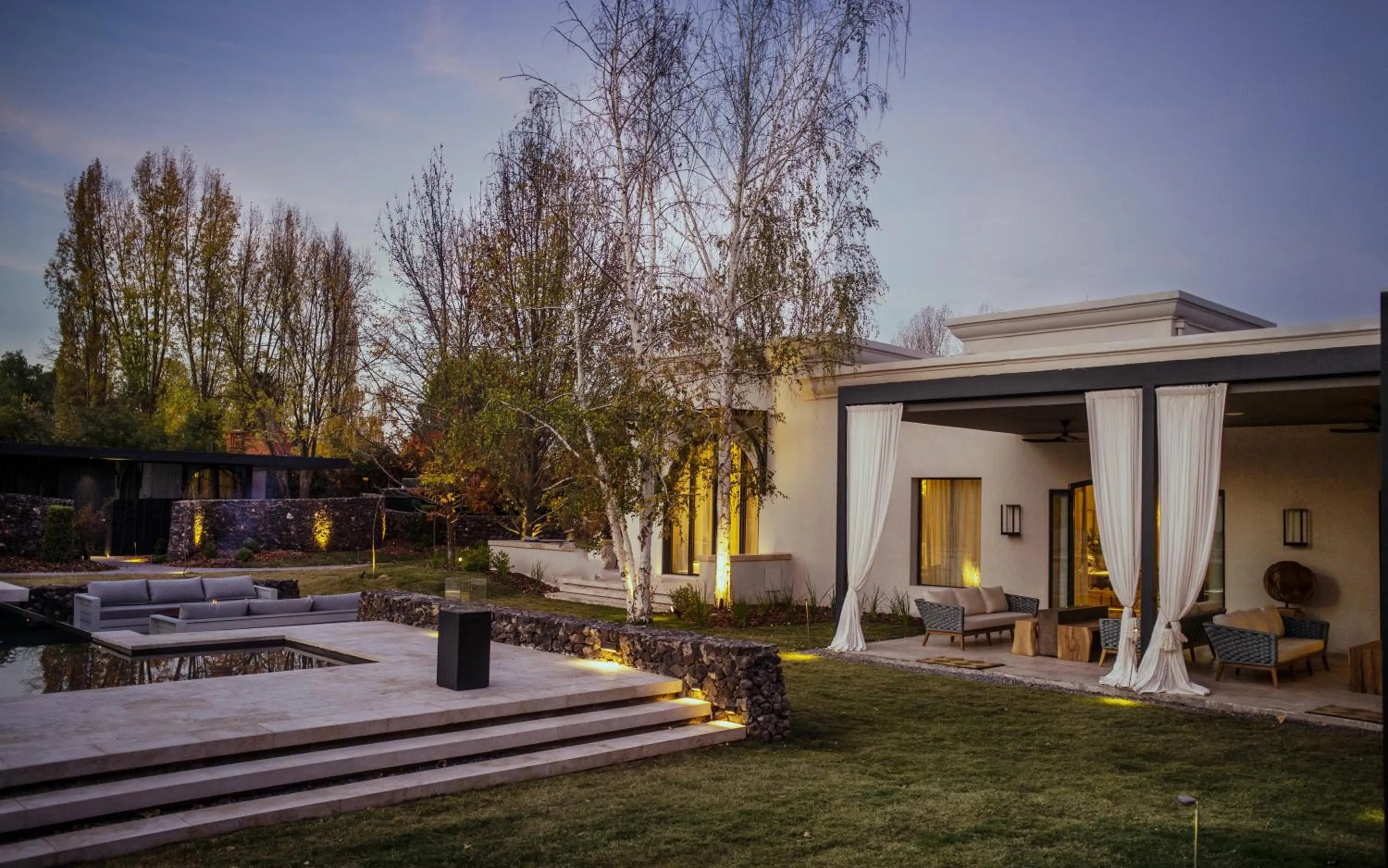 Garden in Susana Balbo Winemaker's House - Relais & Chateaux