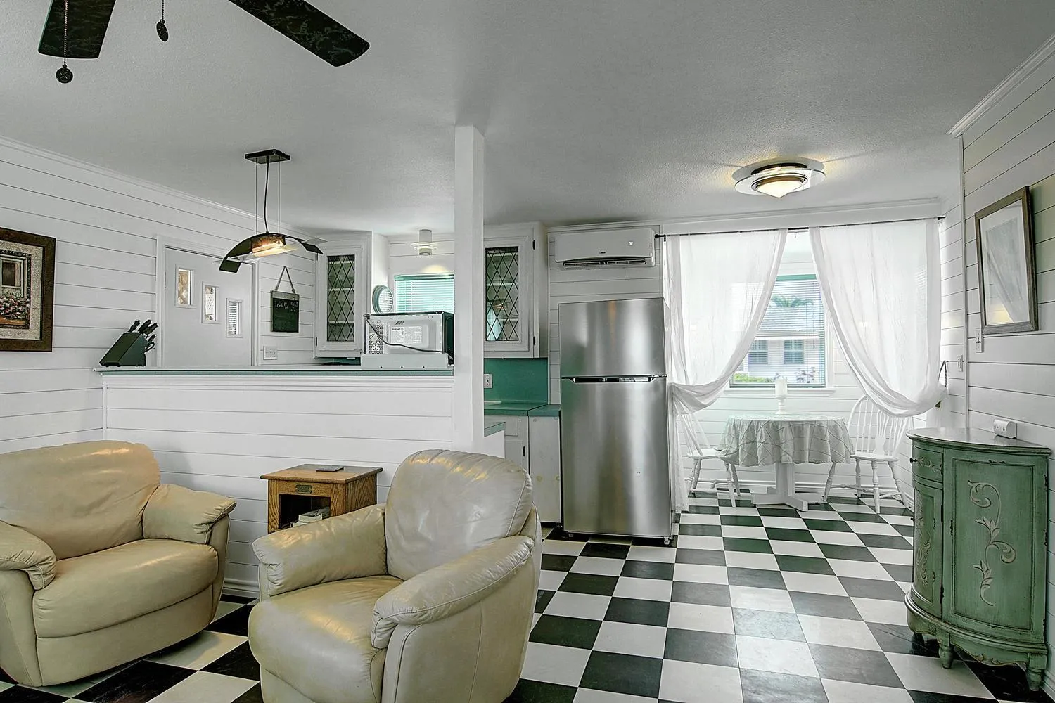 Other in Le Chateau TS202