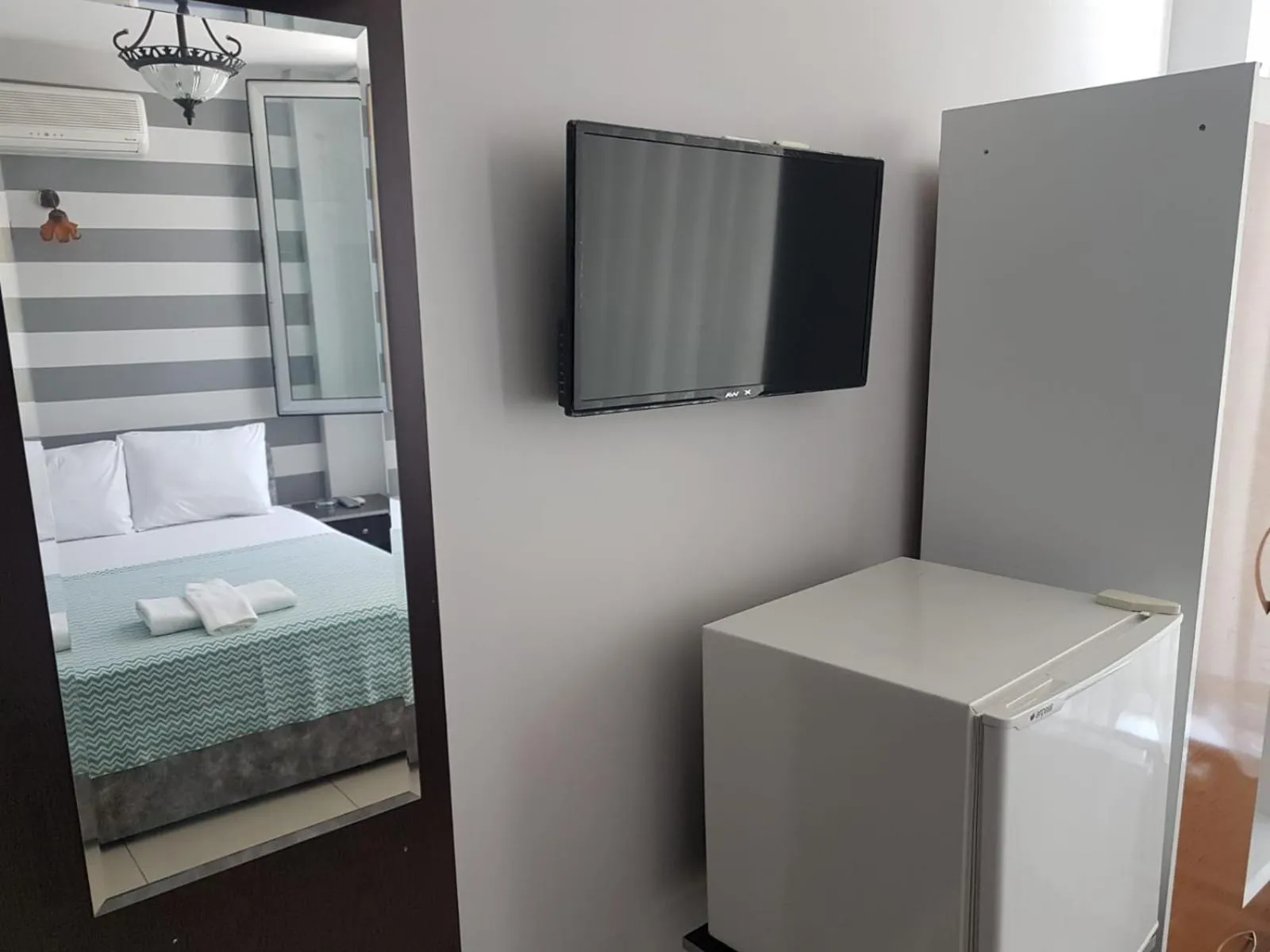 TV and multimedia, Bed in LOTUS OTEL