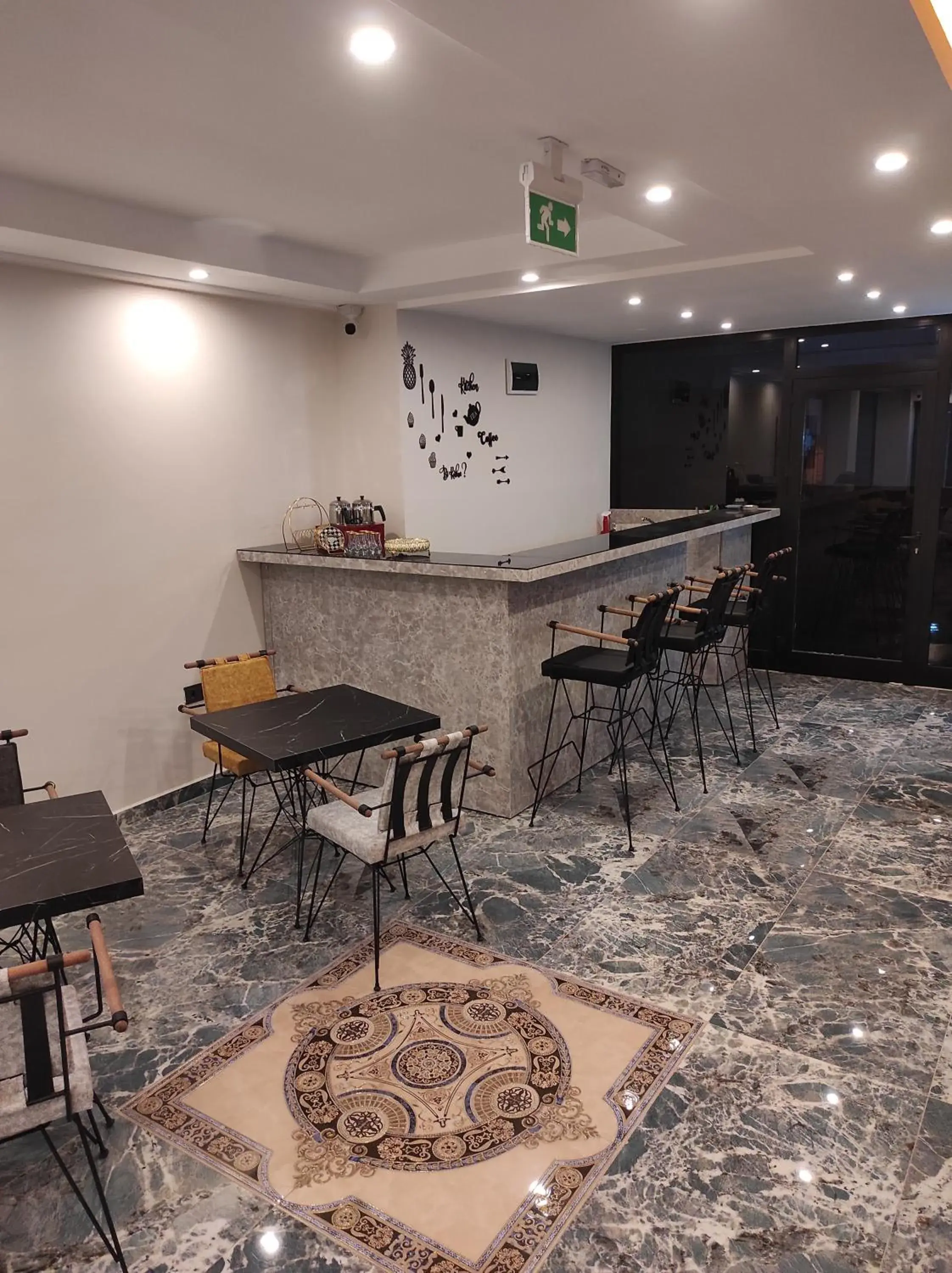 Lounge or bar in KALİSPERA HOTEL Lounge or bar in KALİSPERA HOTEL