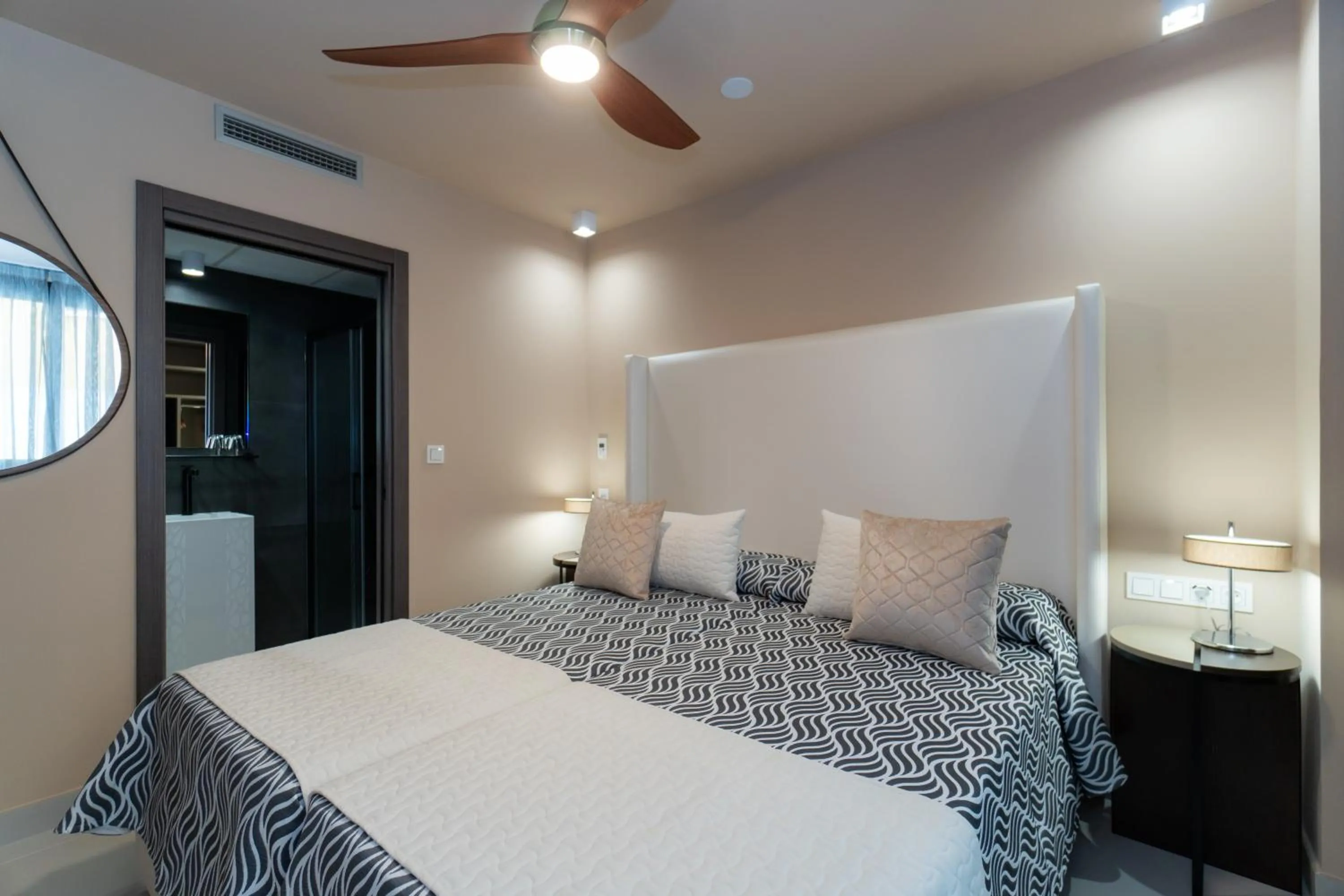 Bed in Hotel Perla del Sur