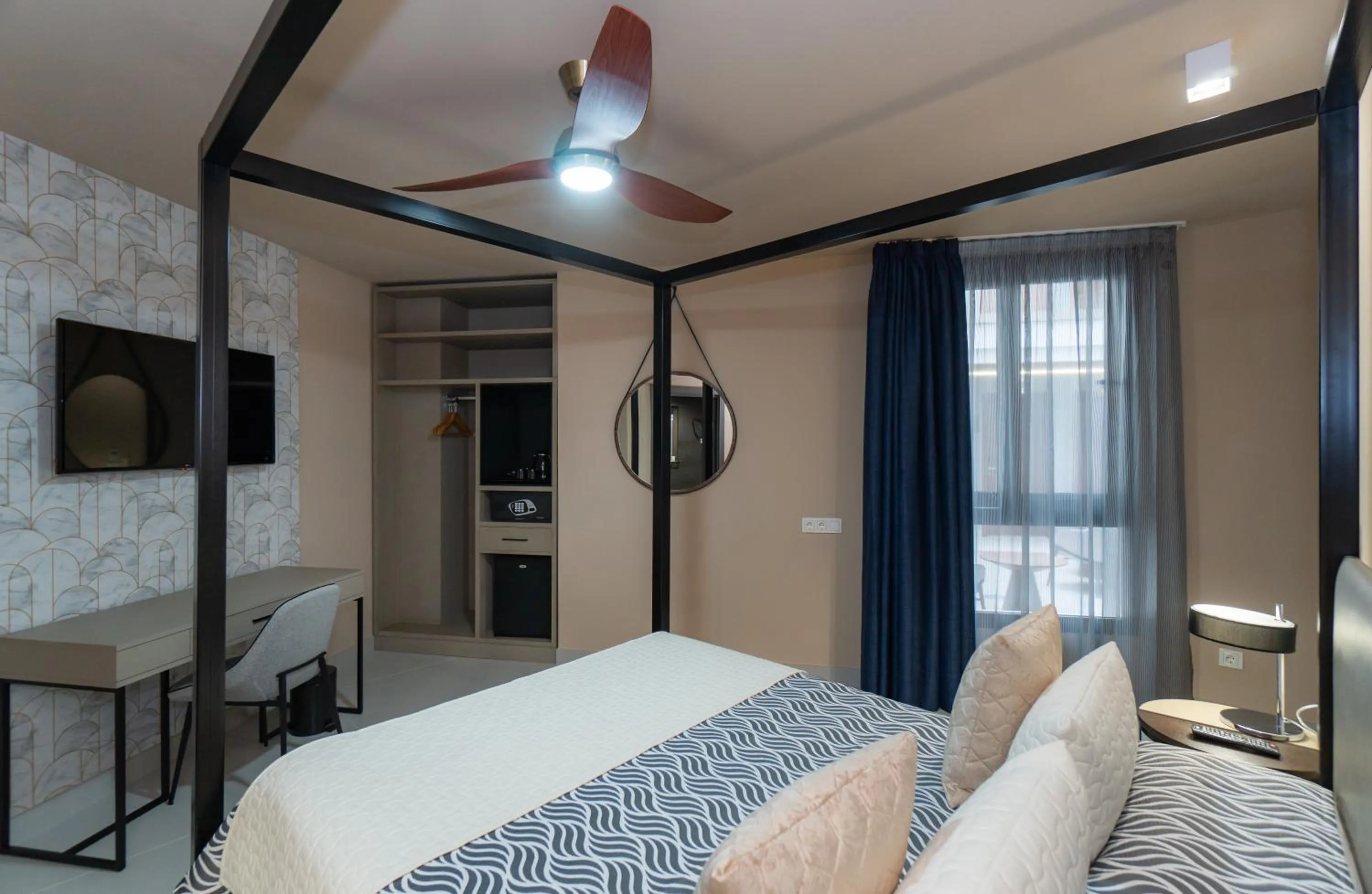 Bed in Hotel Perla del Sur