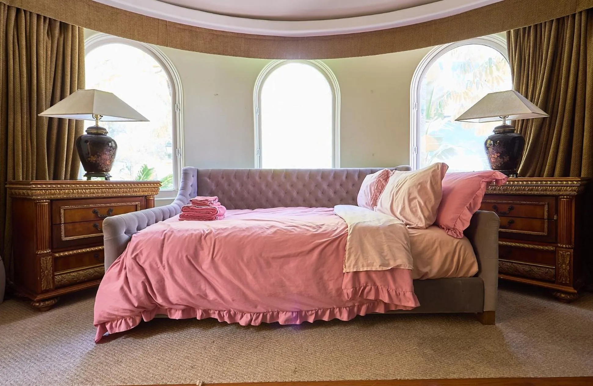 Bed in Beverly Hills Spanish