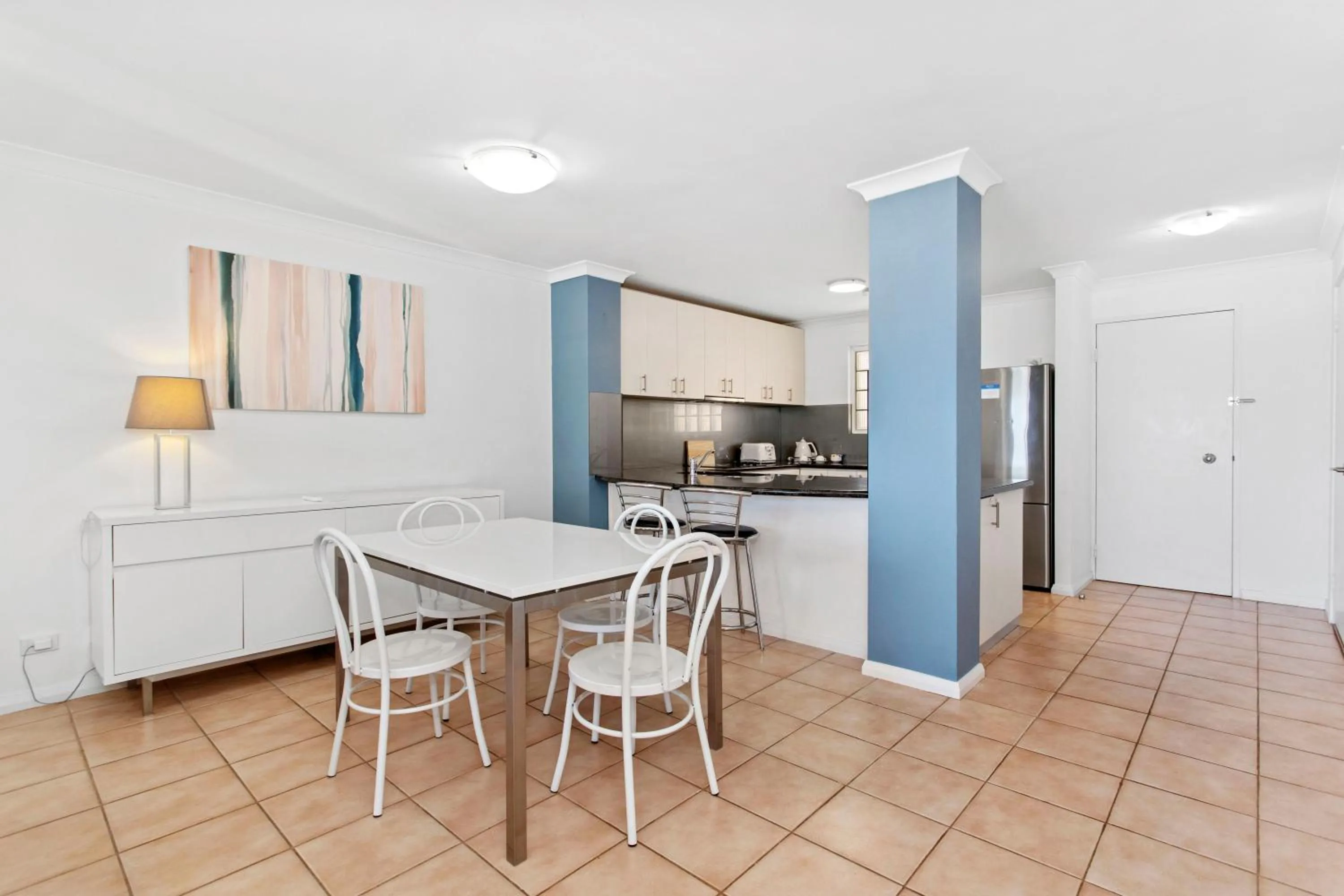 Kitchen or kitchenette in Nautica Residences Hillarys