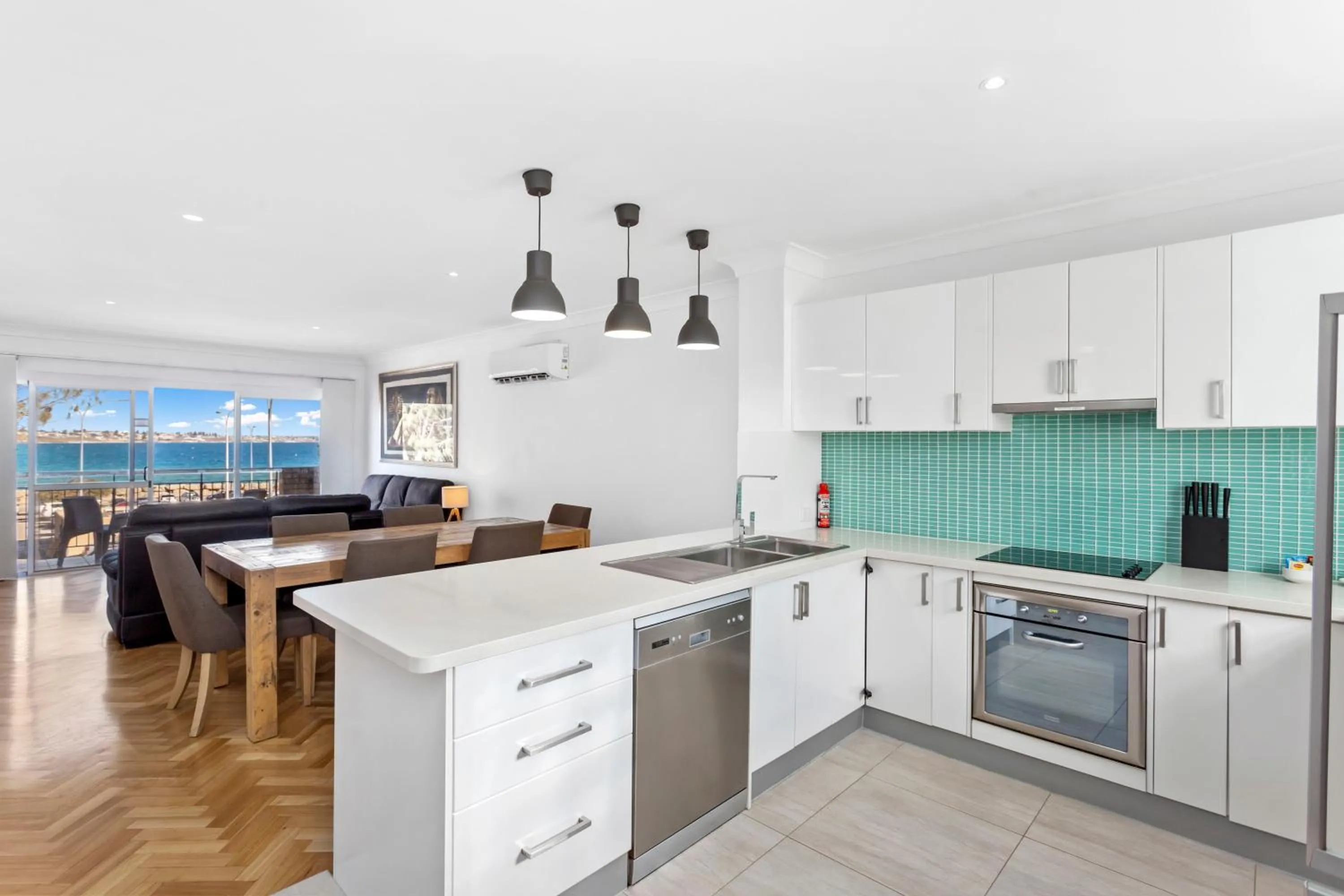 Kitchen or kitchenette in Nautica Residences Hillarys