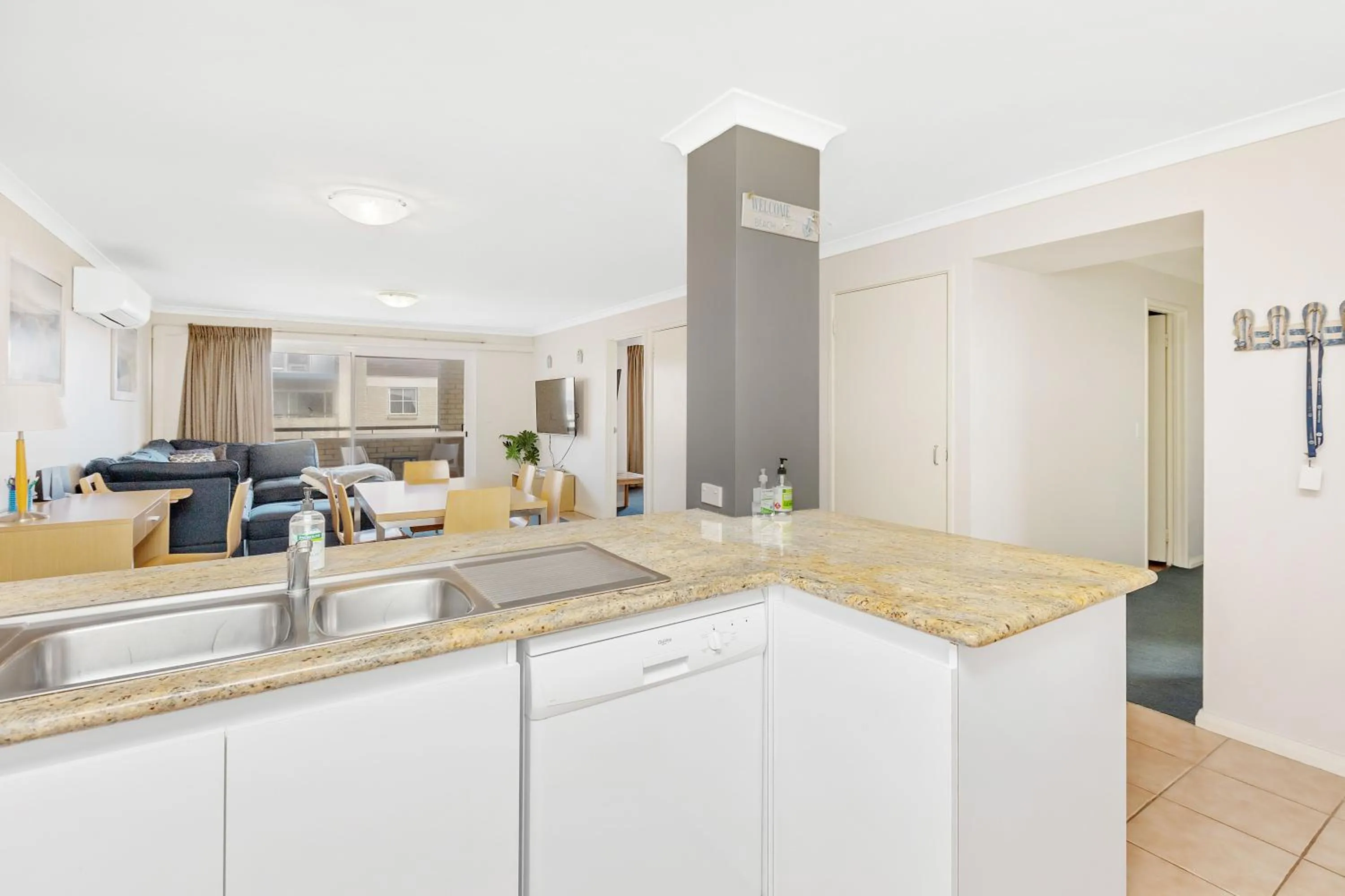 Kitchen or kitchenette in Nautica Residences Hillarys