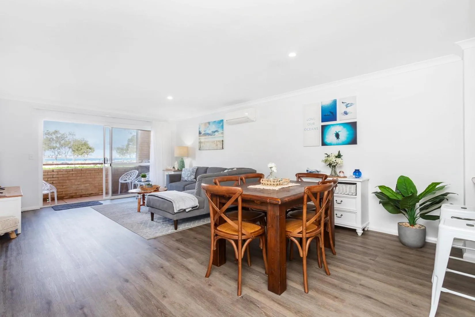 Dining area in Nautica Residences Hillarys