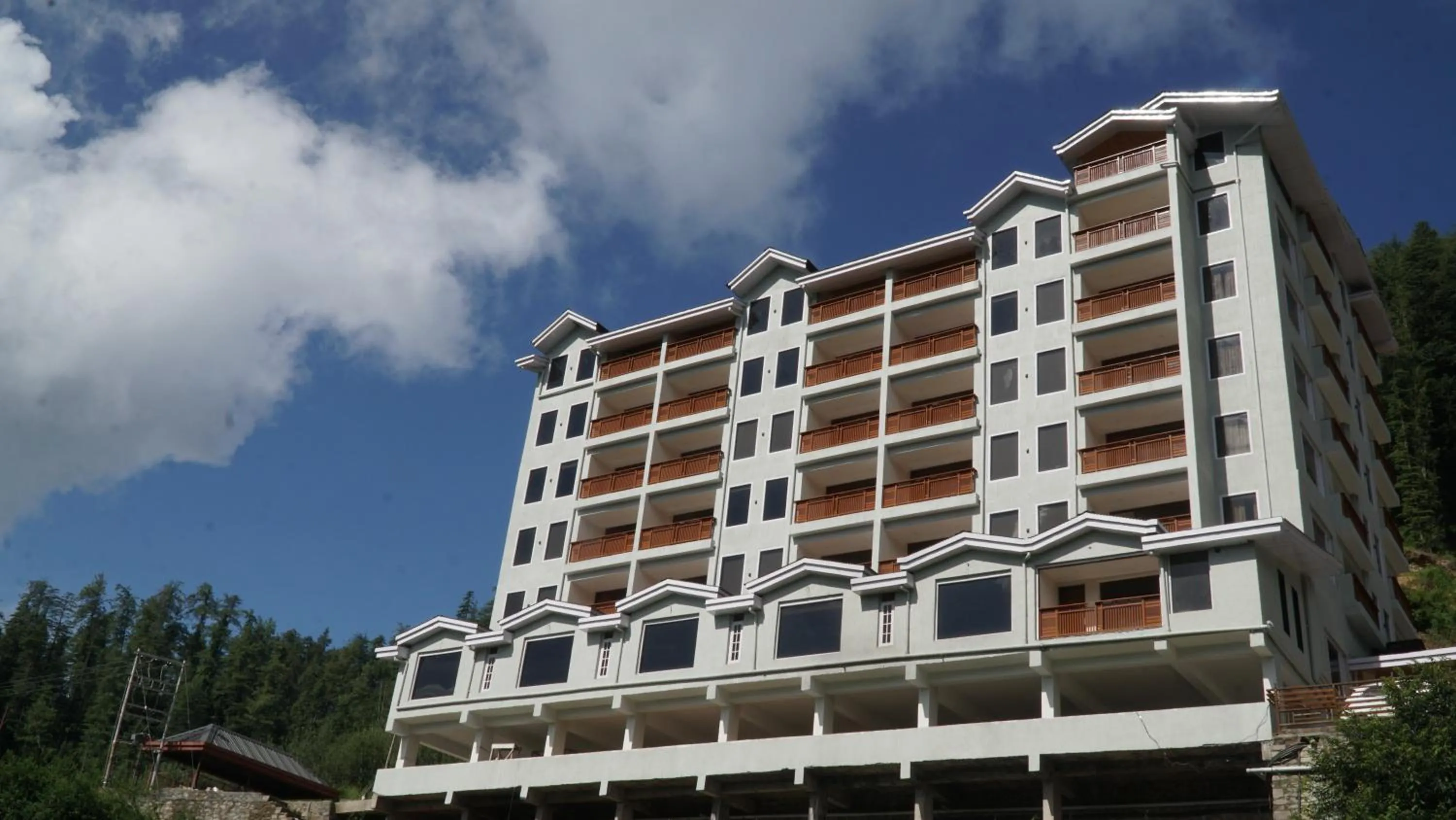 Property building in The Jungle Mountain Retreat