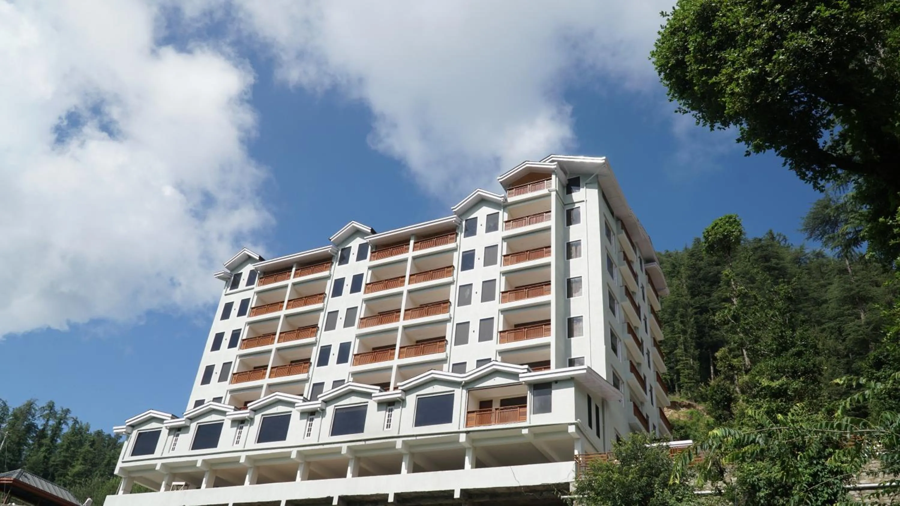 Property building in The Jungle Mountain Retreat