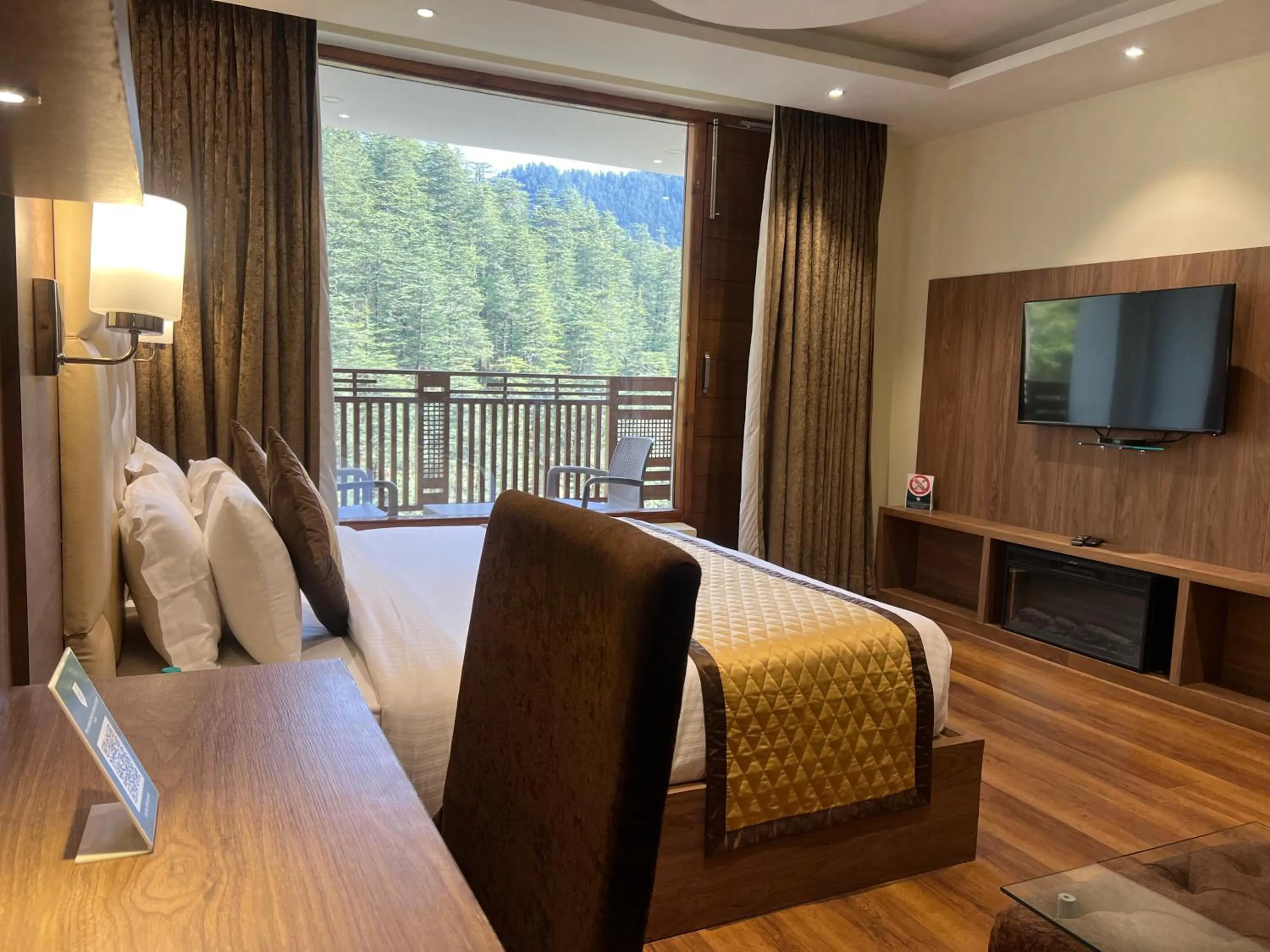 Bedroom in The Jungle Mountain Retreat