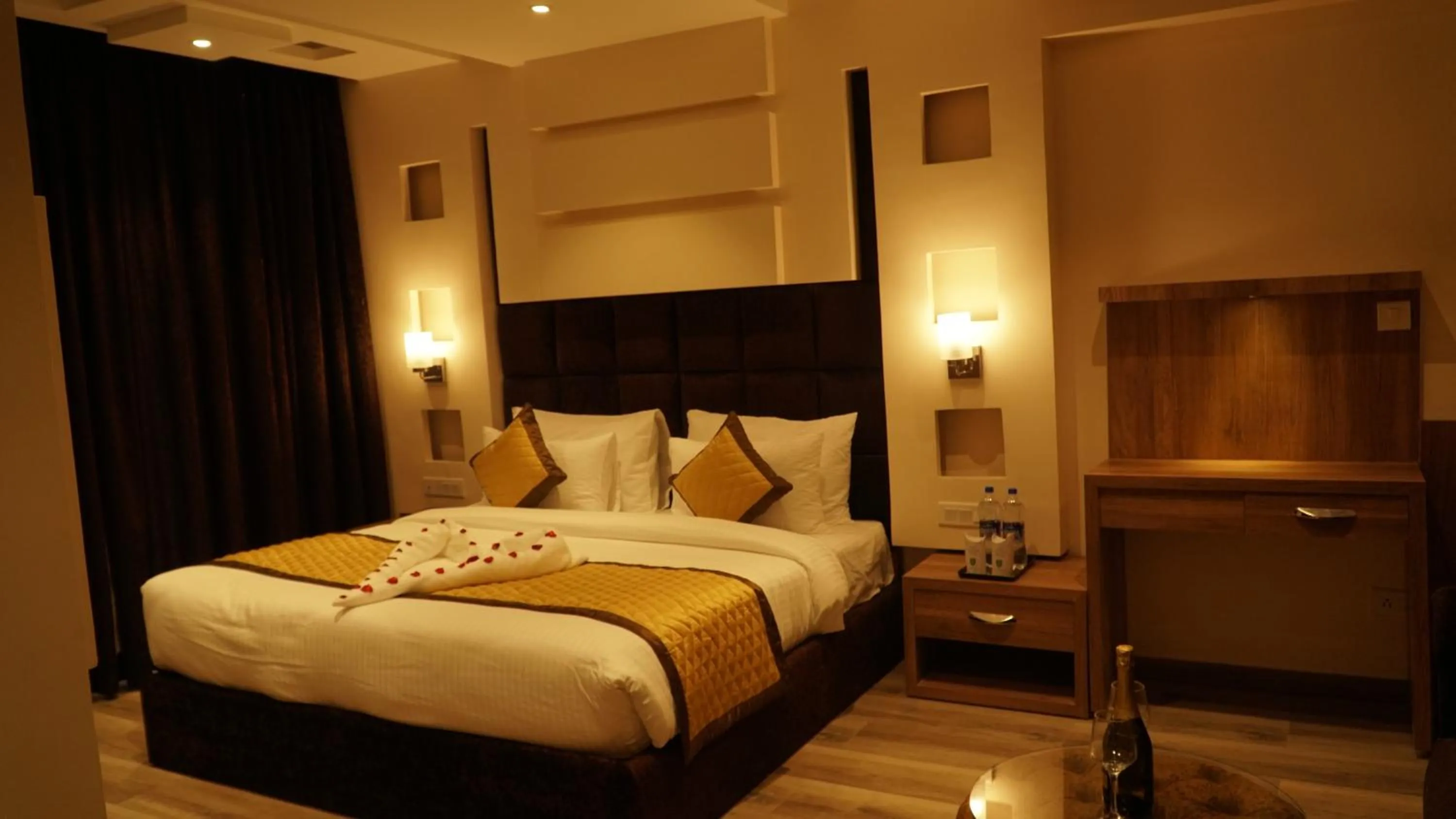 Bed in The Jungle Mountain Retreat