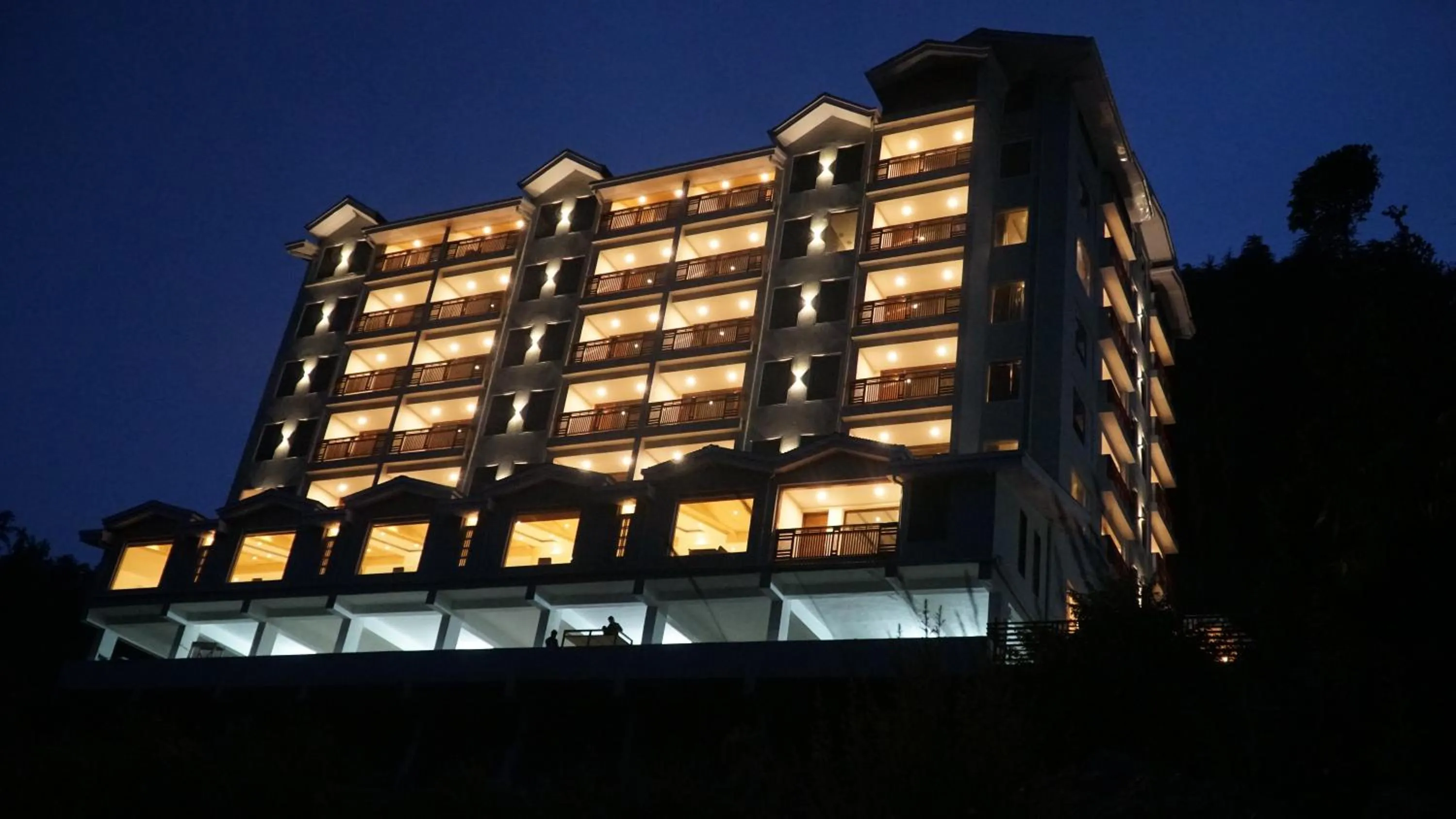 Property building in The Jungle Mountain Retreat