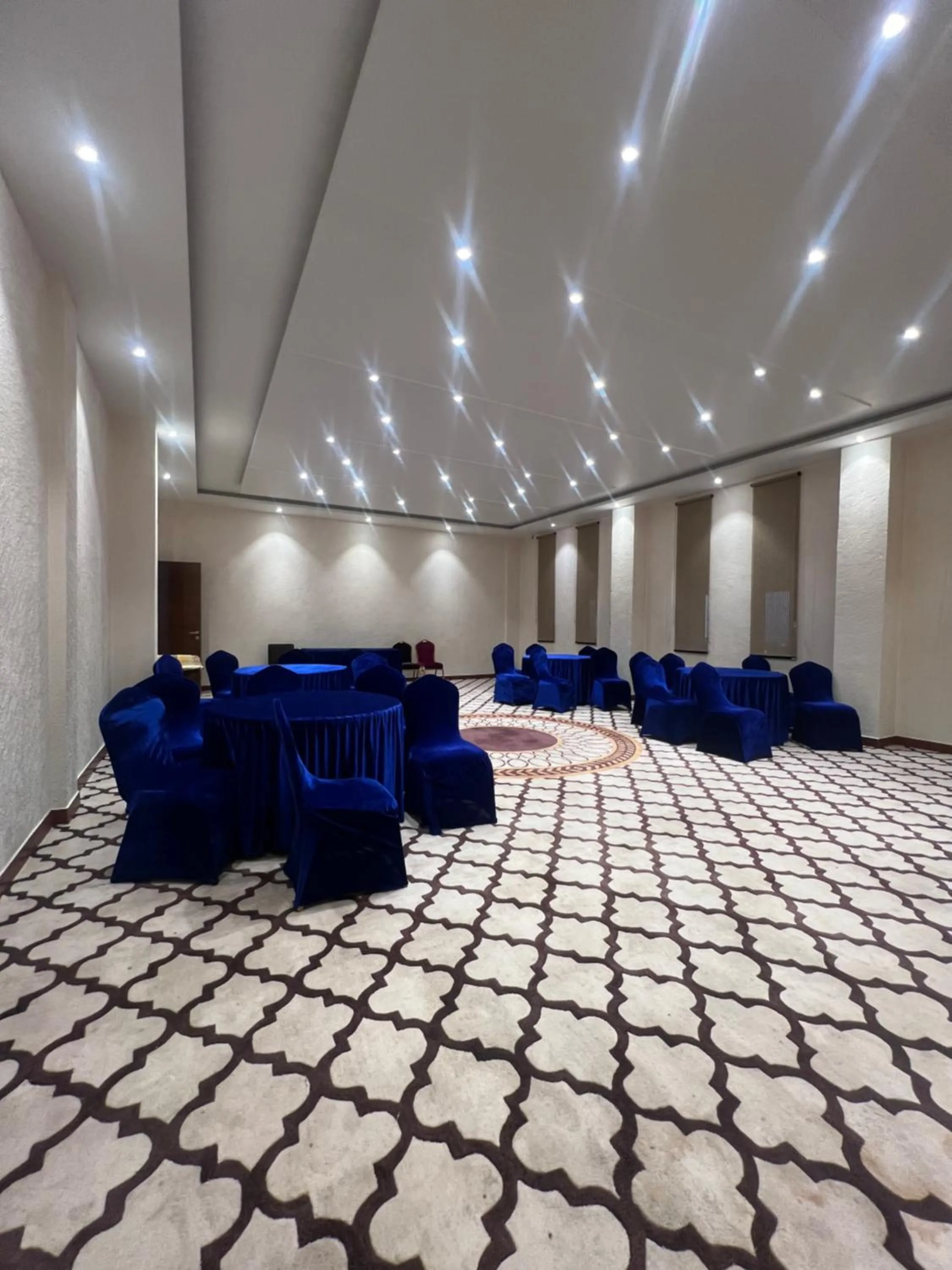 Meeting/conference room in The Jungle Mountain Retreat