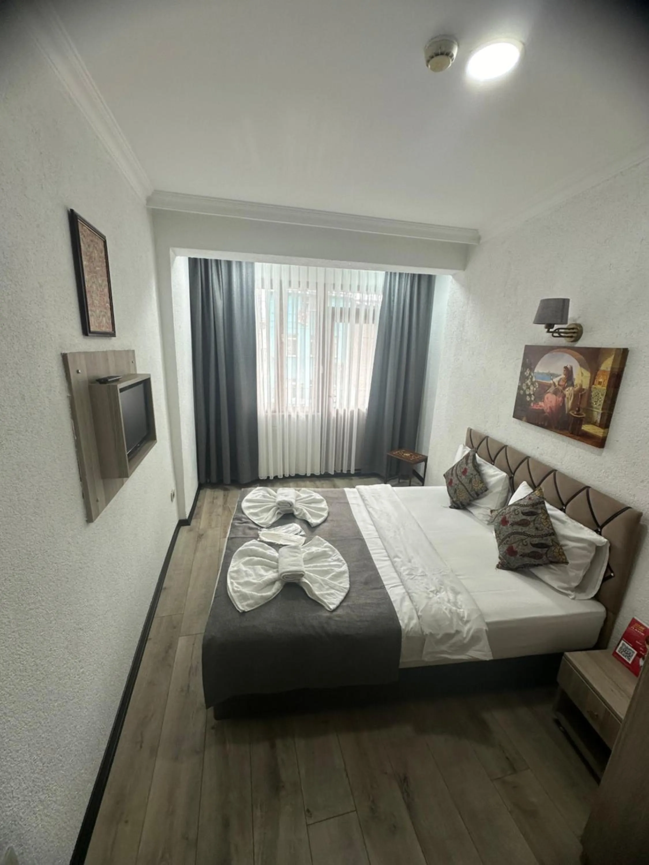 Bed in Big Orange Hotel Old City
