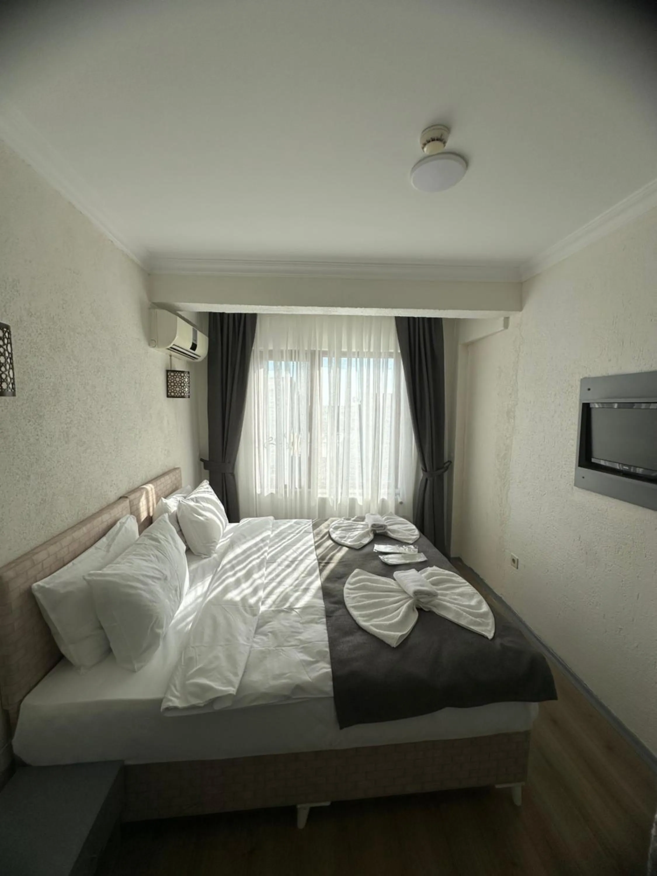 Bed in Big Orange Hotel Old City