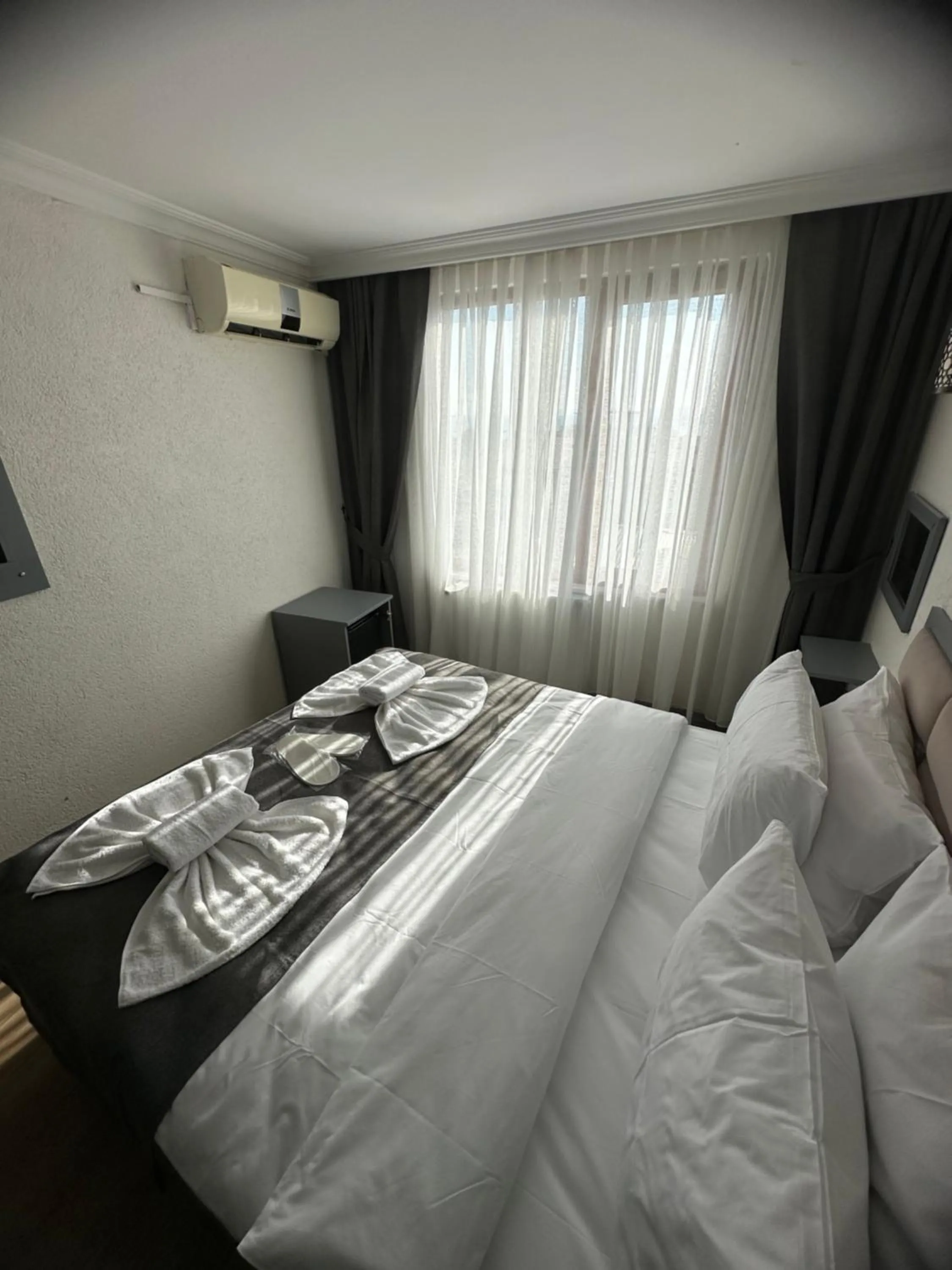 Bed in Big Orange Hotel Old City