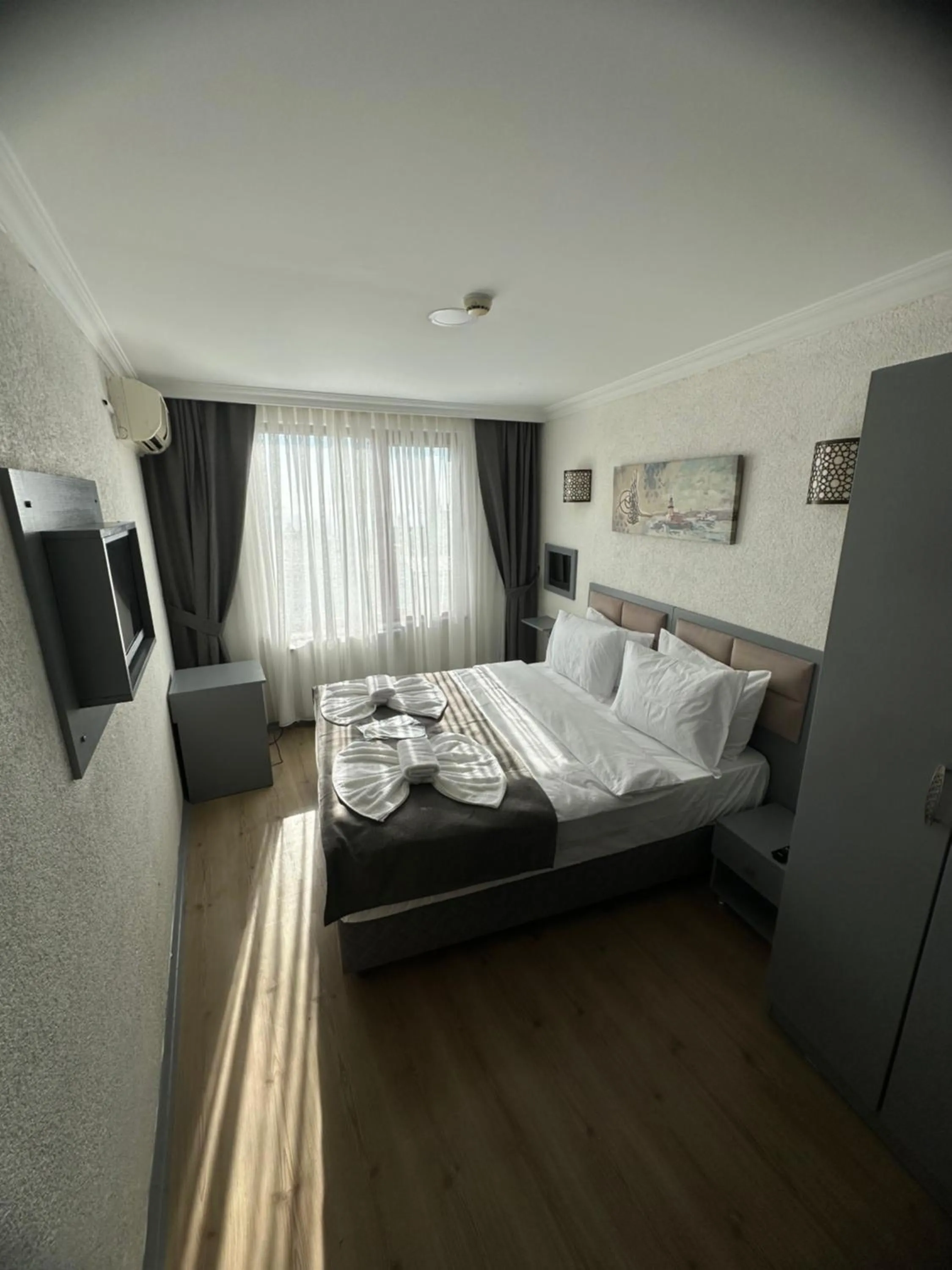 Double Room with Sea View in Big Orange Hotel Old City