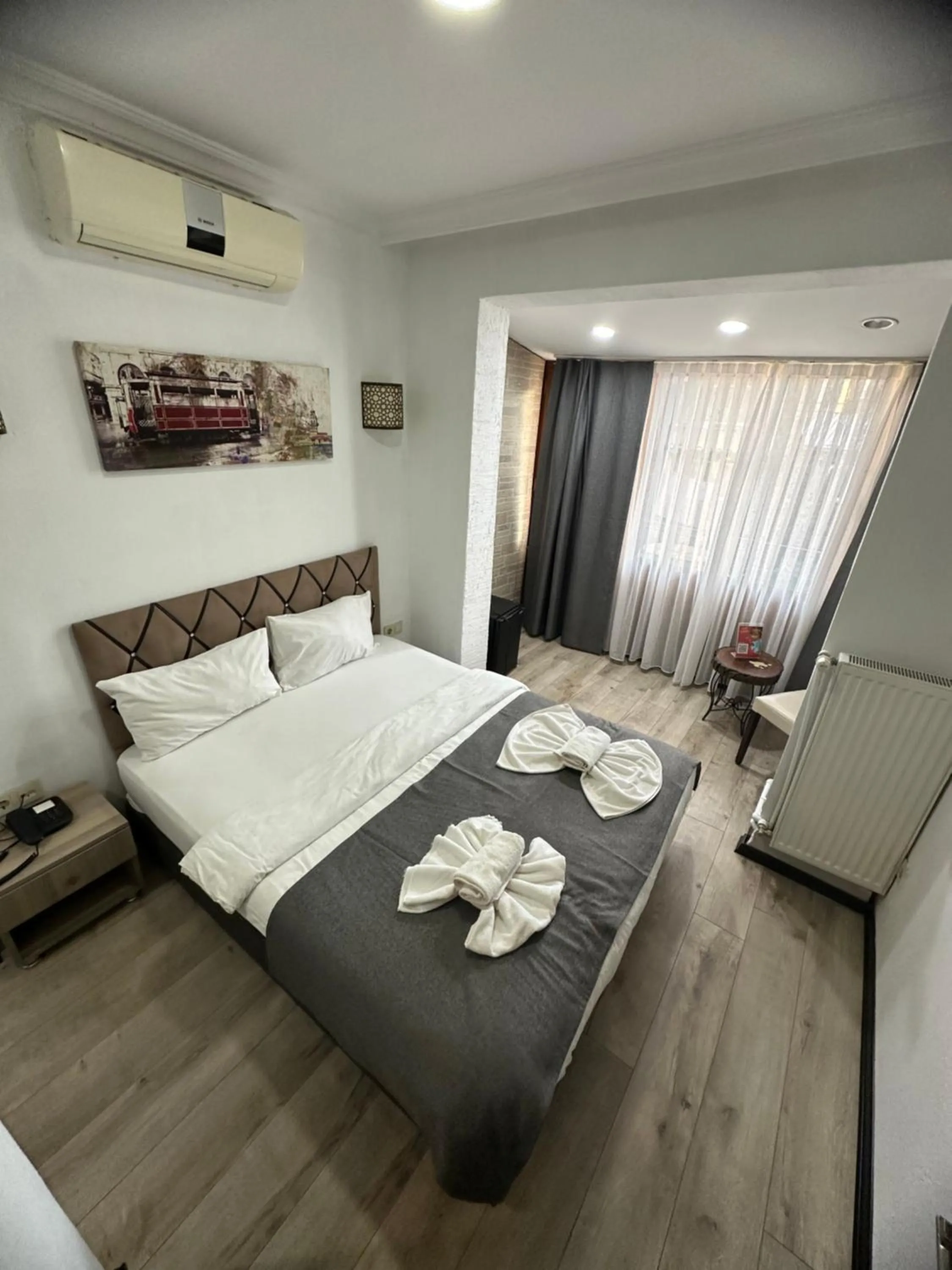 Bed in Big Orange Hotel Old City