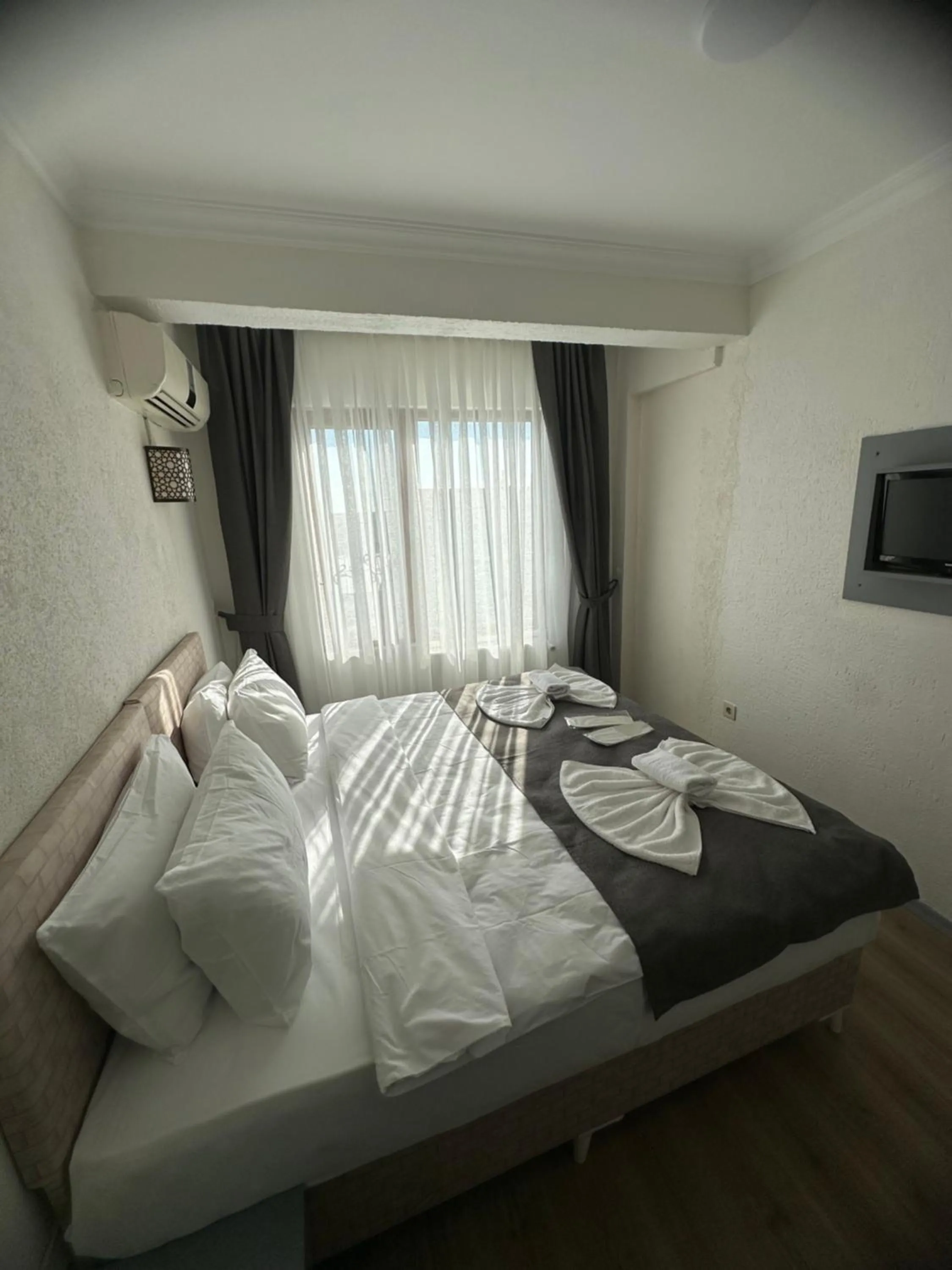 Bed in Big Orange Hotel Old City