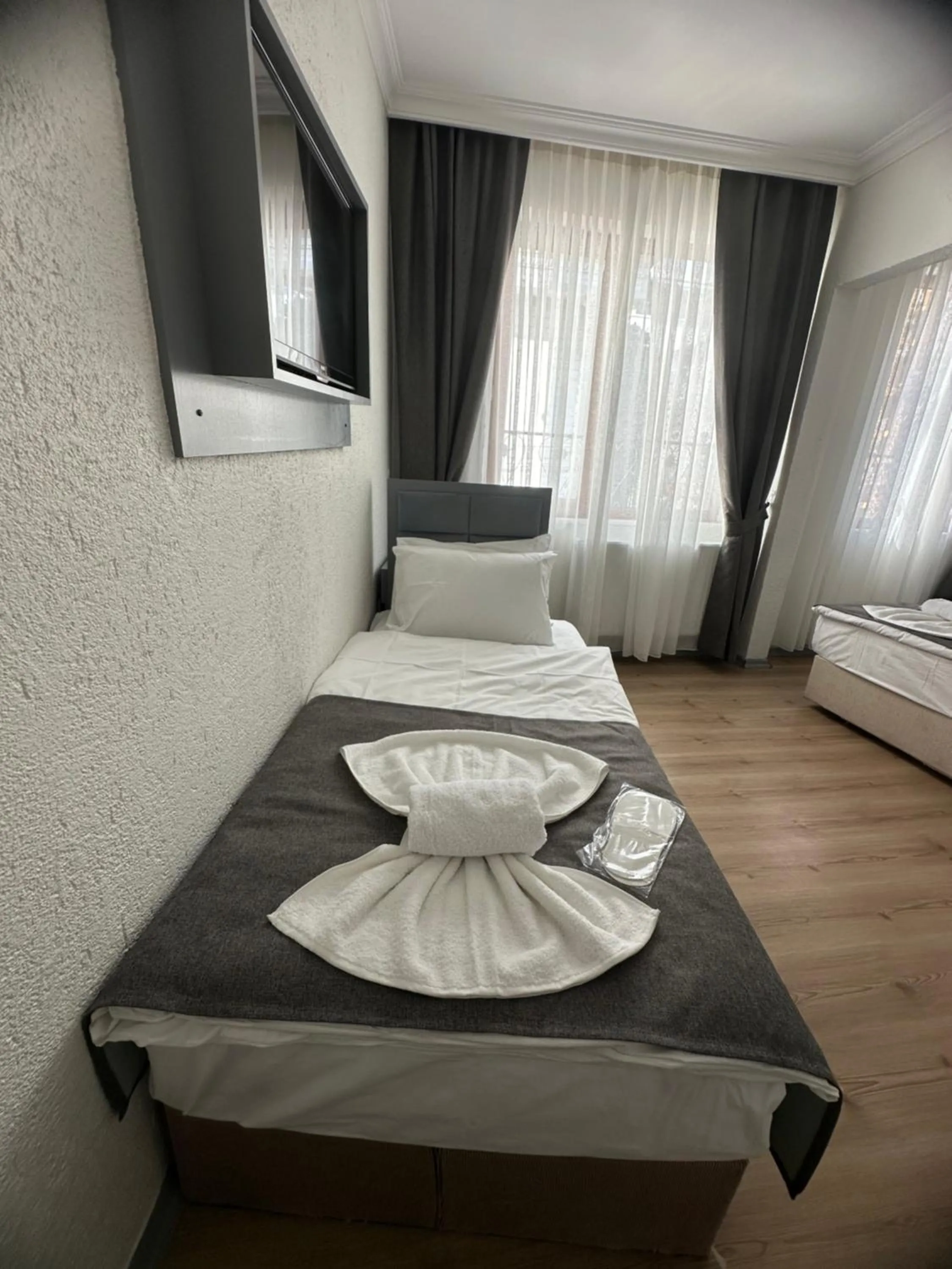 Bed in Big Orange Hotel Old City