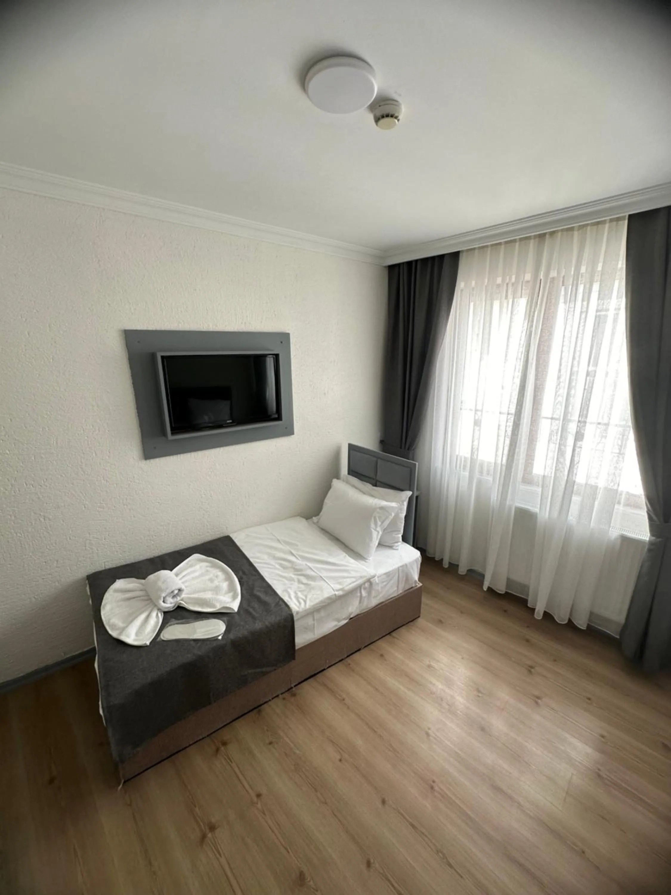 Bed in Big Orange Hotel Old City