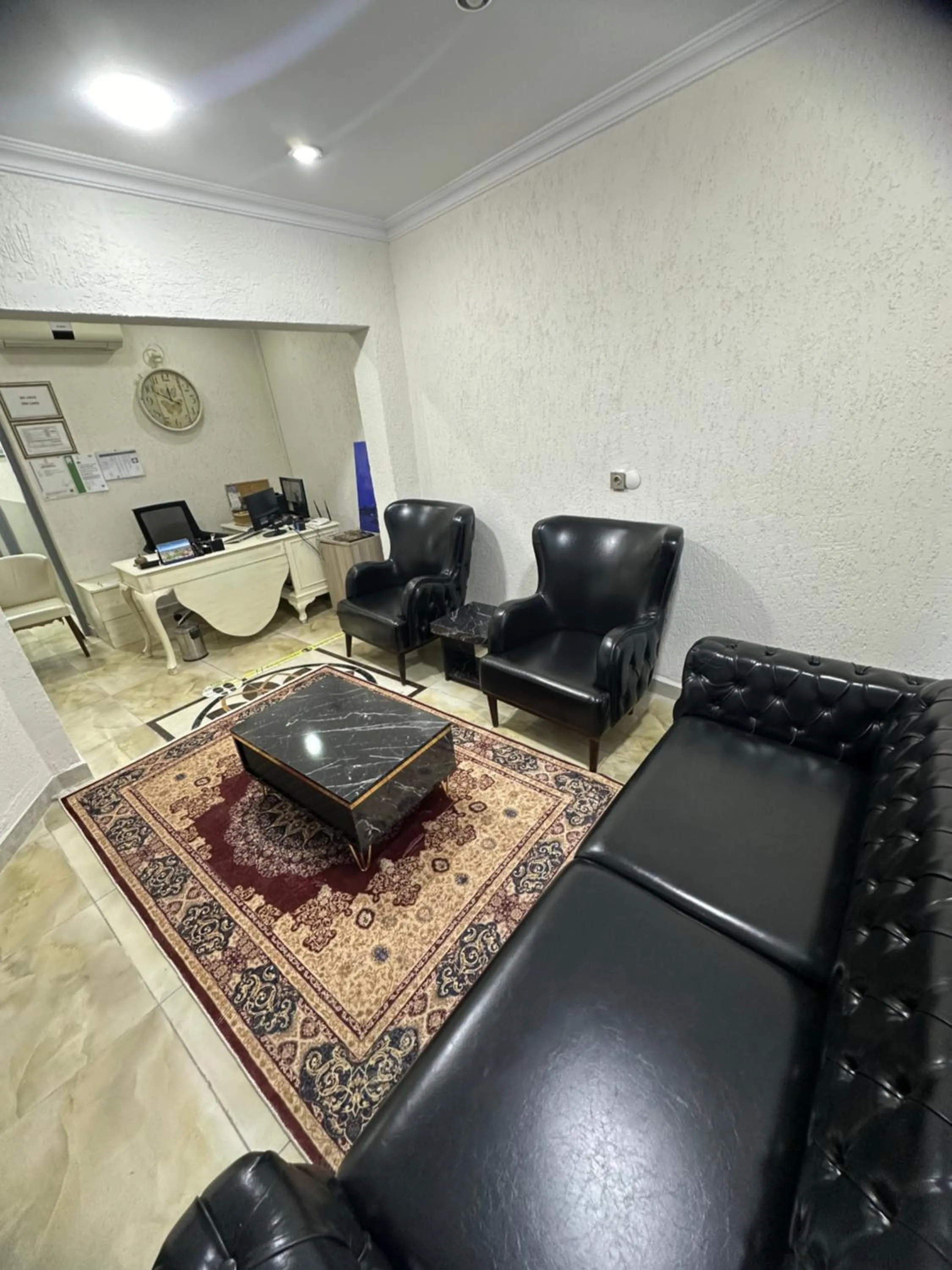 Living room in Big Orange Hotel Old City