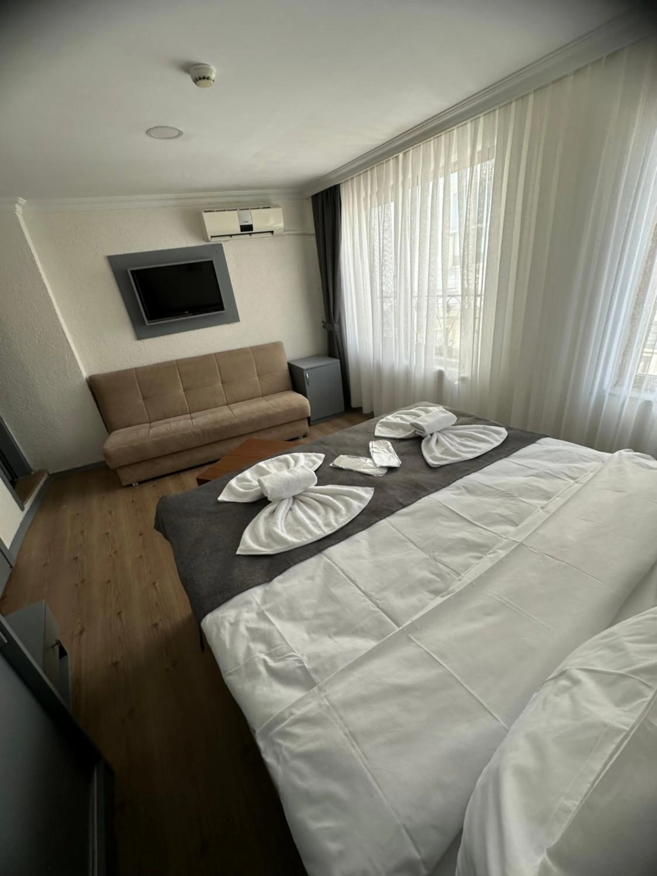Bed in Big Orange Hotel Old City