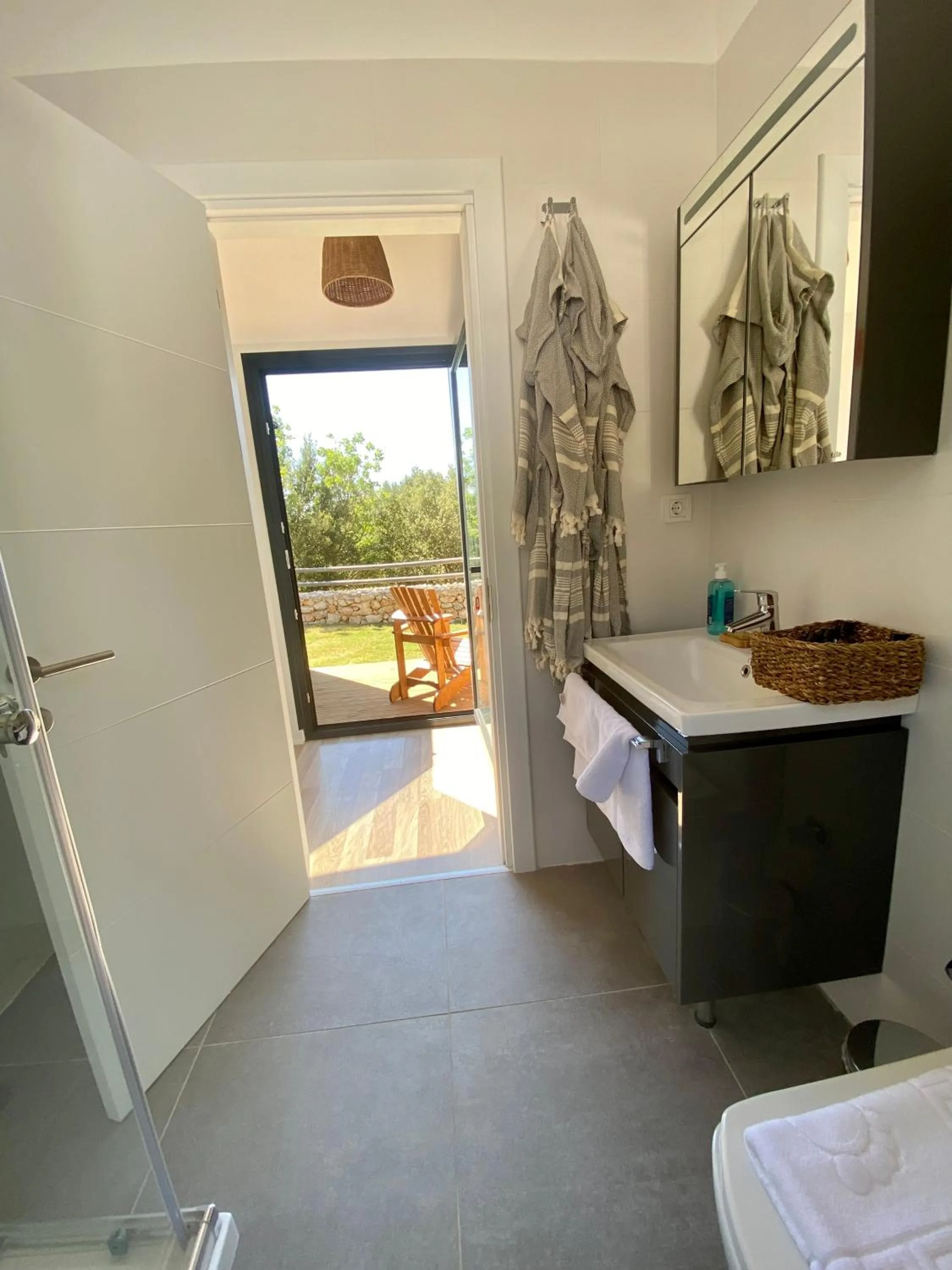 Bathroom in Kairos Hotel