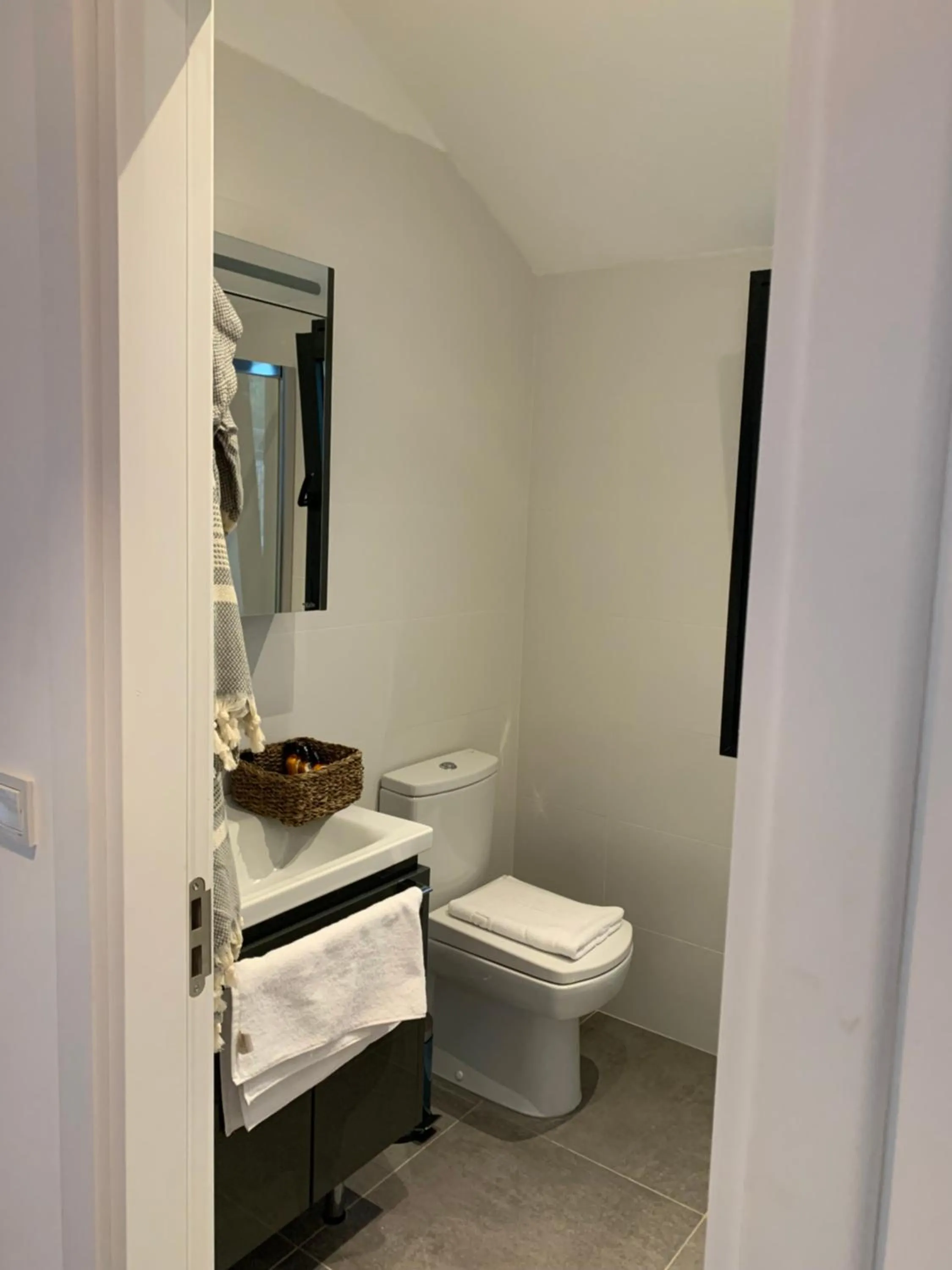 Bathroom in Kairos Hotel