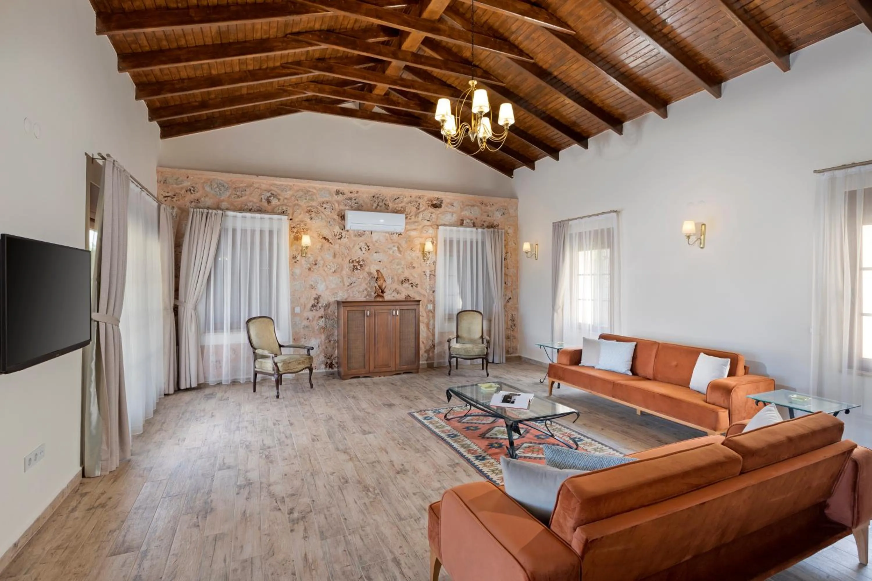 Living room in Kairos Hotel