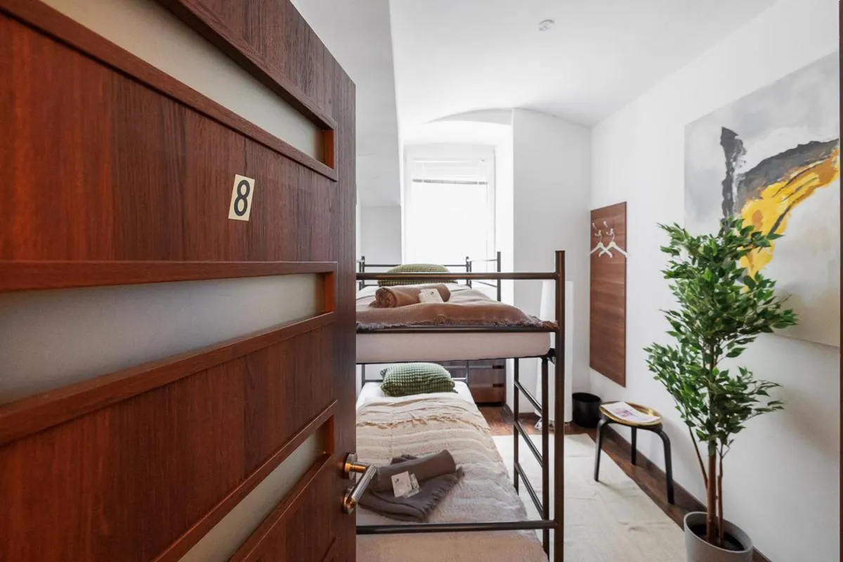 Bed in Vienna City Business Rooms