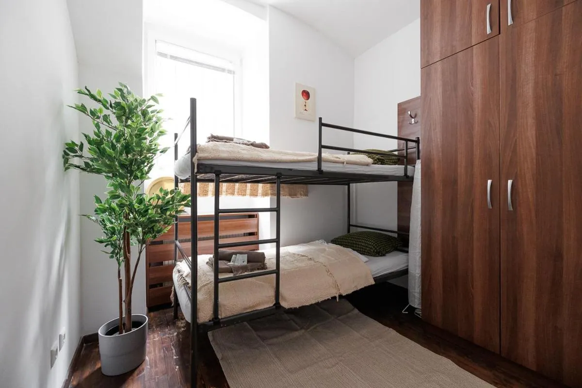 Bed in Vienna City Business Rooms