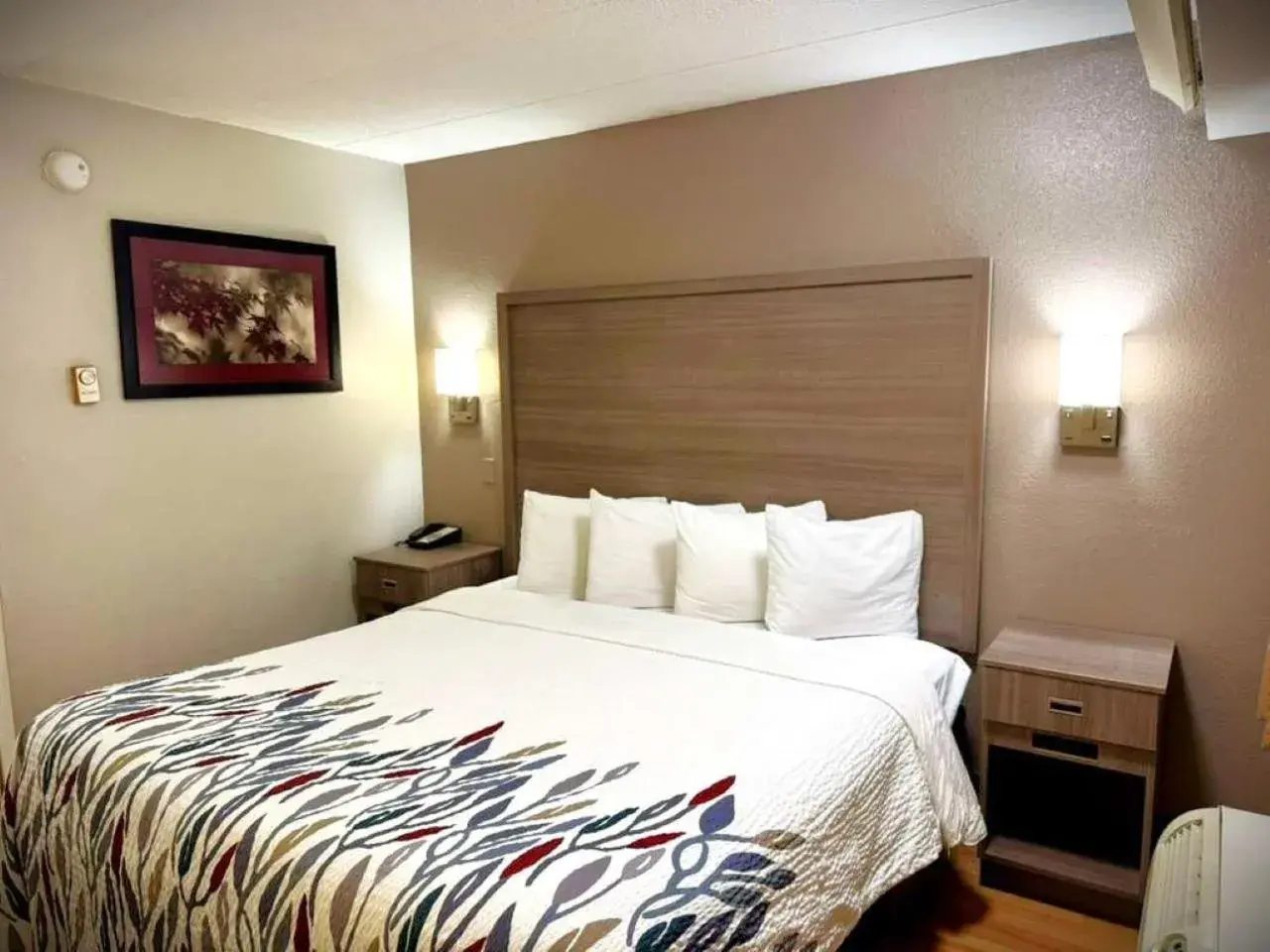 Bed in Red Roof Inn Washington DC - Columbia/Fort Meade Bed in Red Roof Inn Washington DC - Columbia/Fort Meade